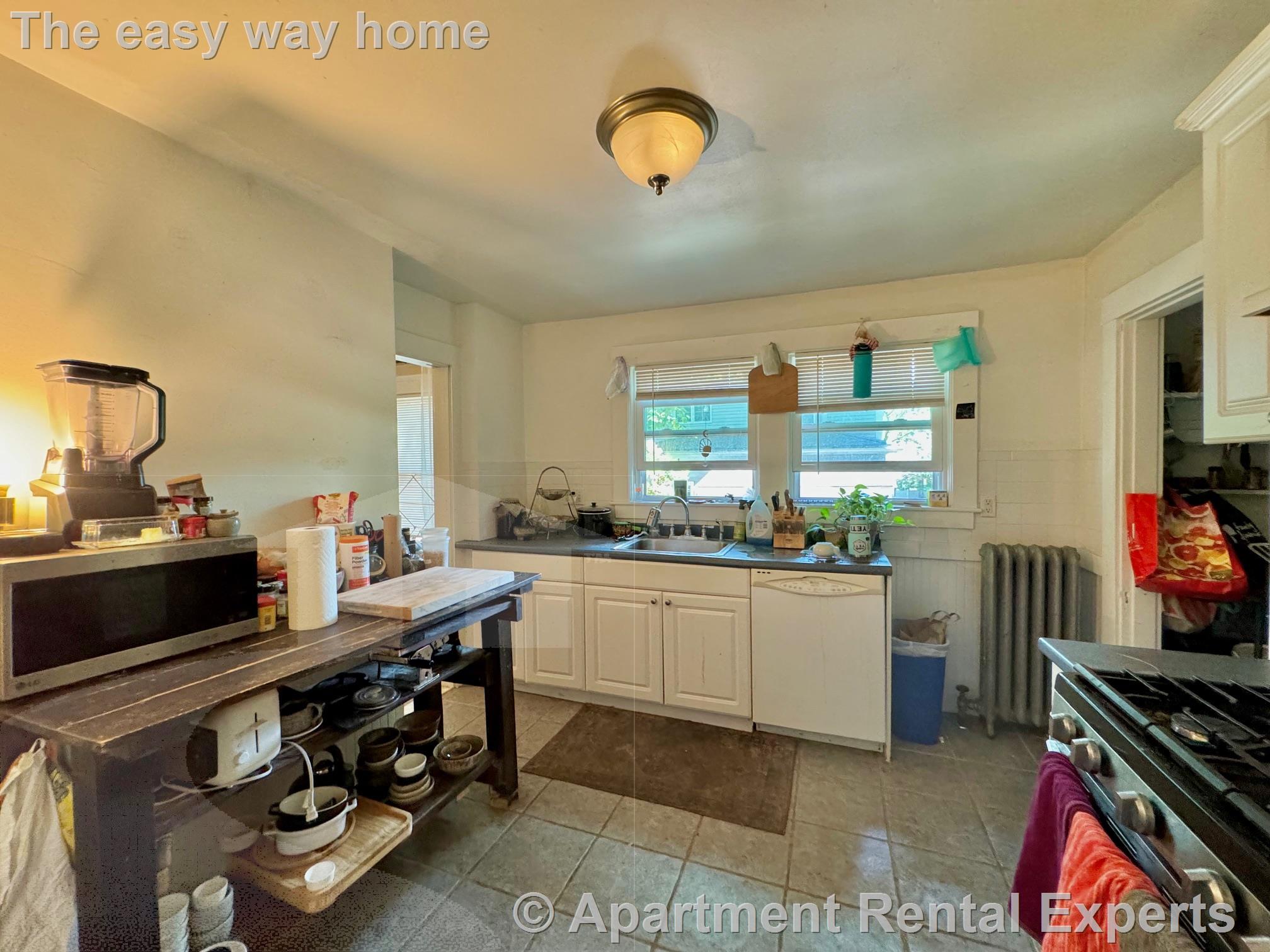 63 Liberty Ave, Davis Square