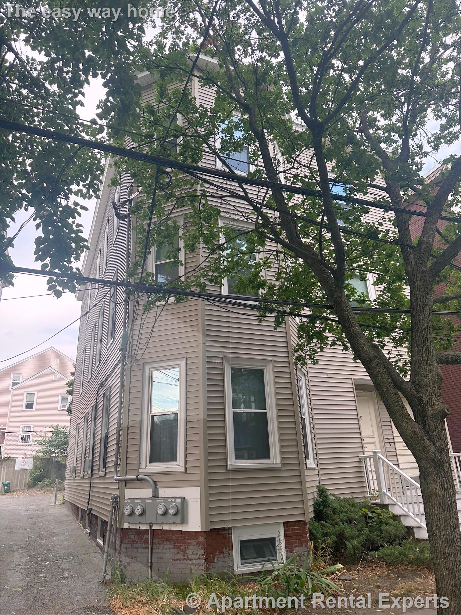 507 Green St, Central Square