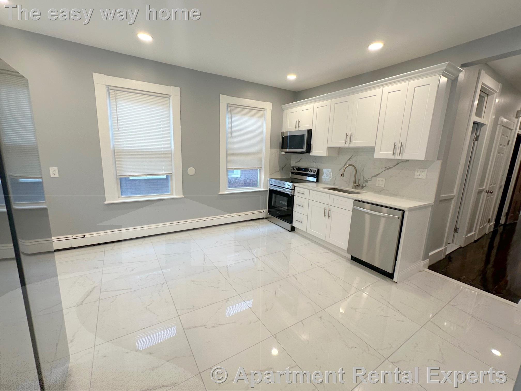 507 Green St, Central Square