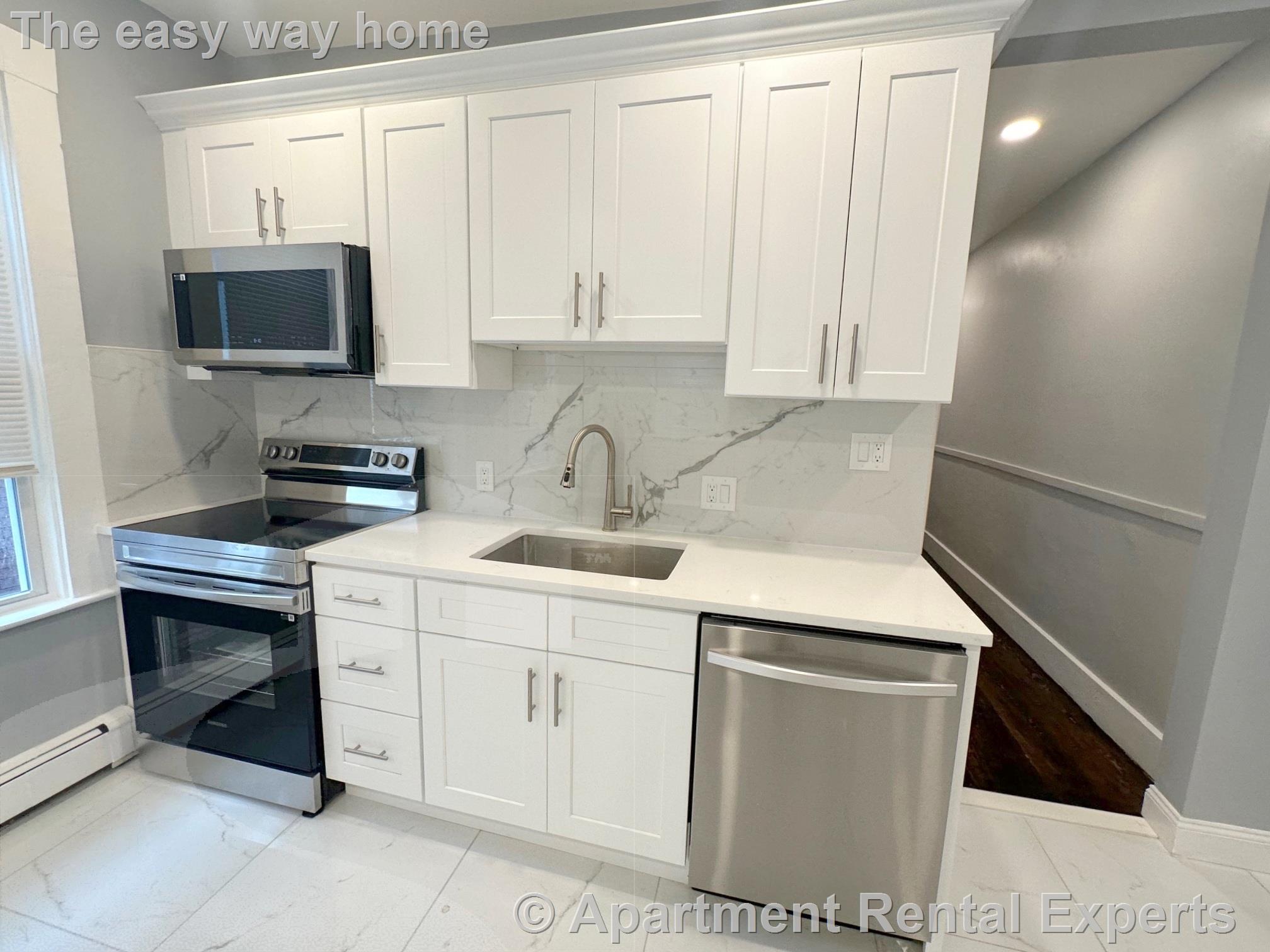 507 Green St, Central Square