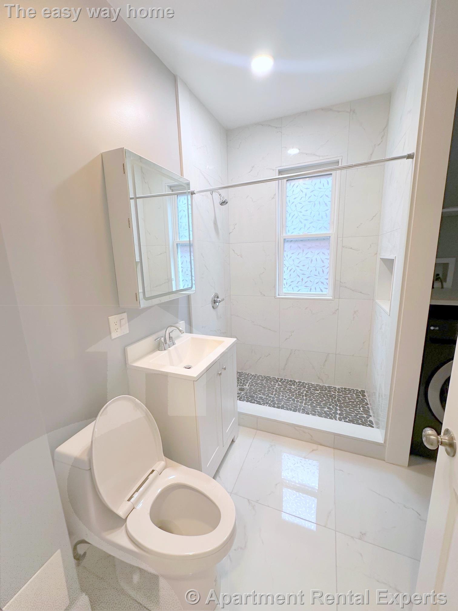 507 Green St, Central Square