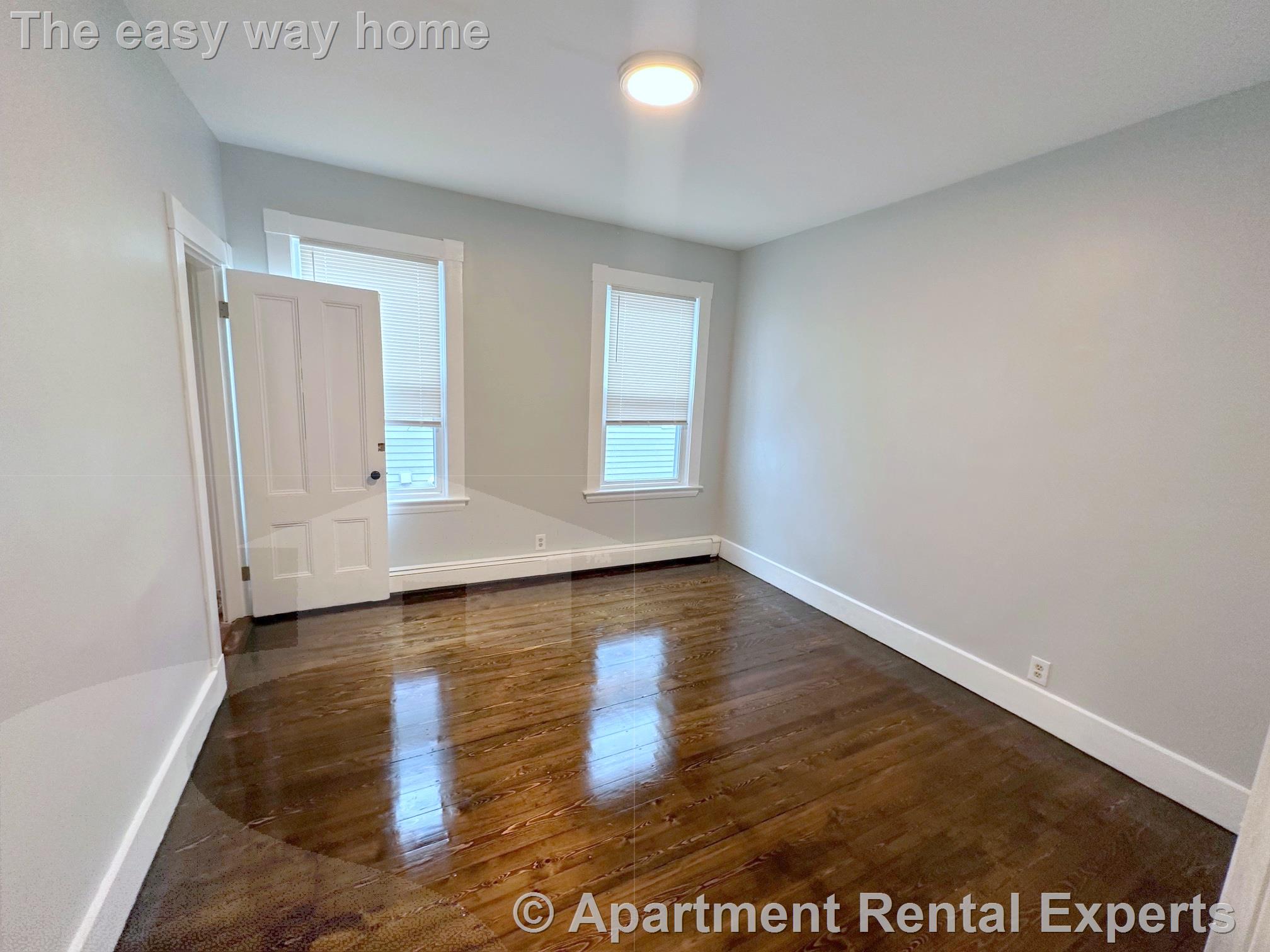 507 Green St, Central Square