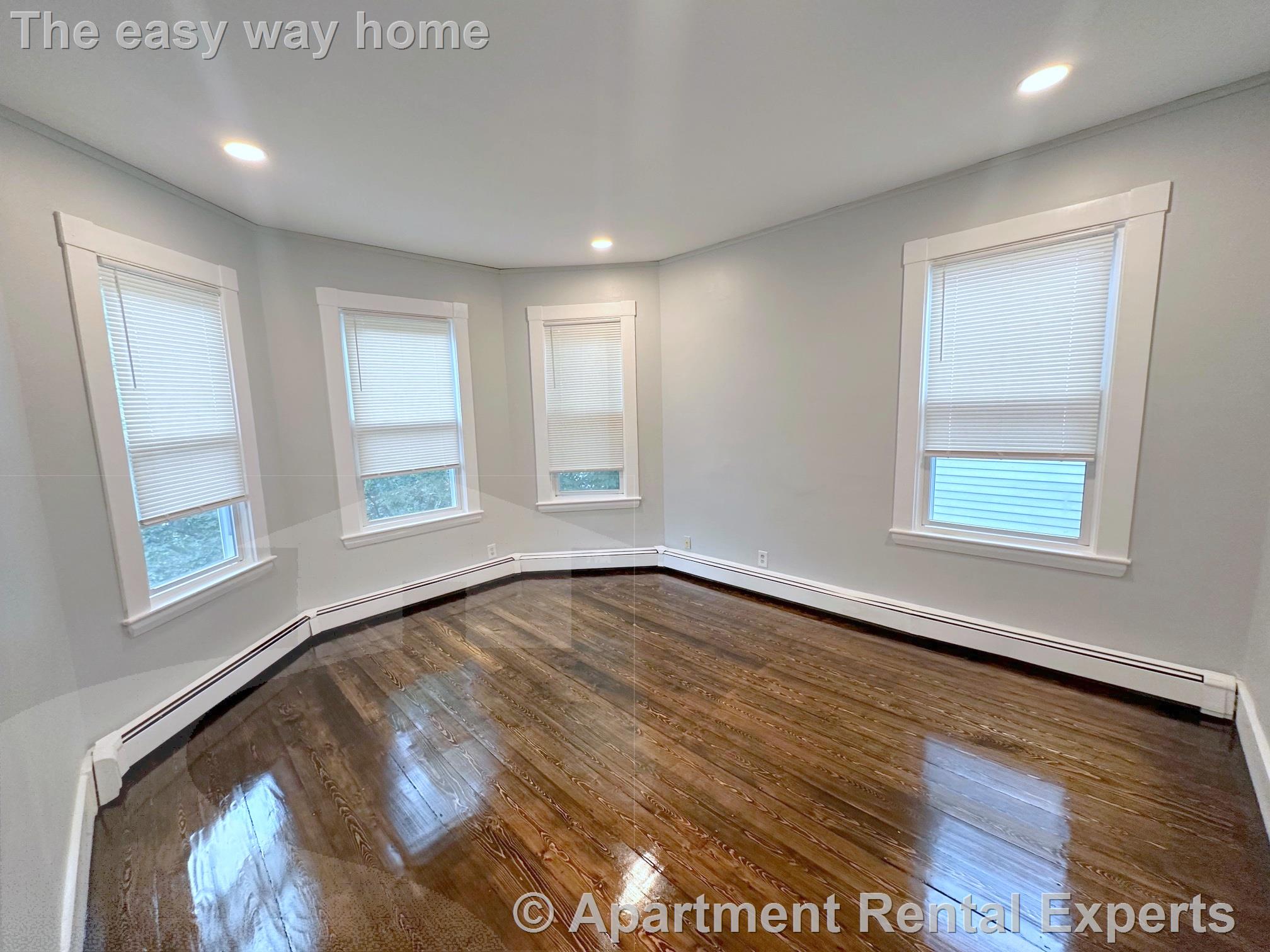 507 Green St, Central Square