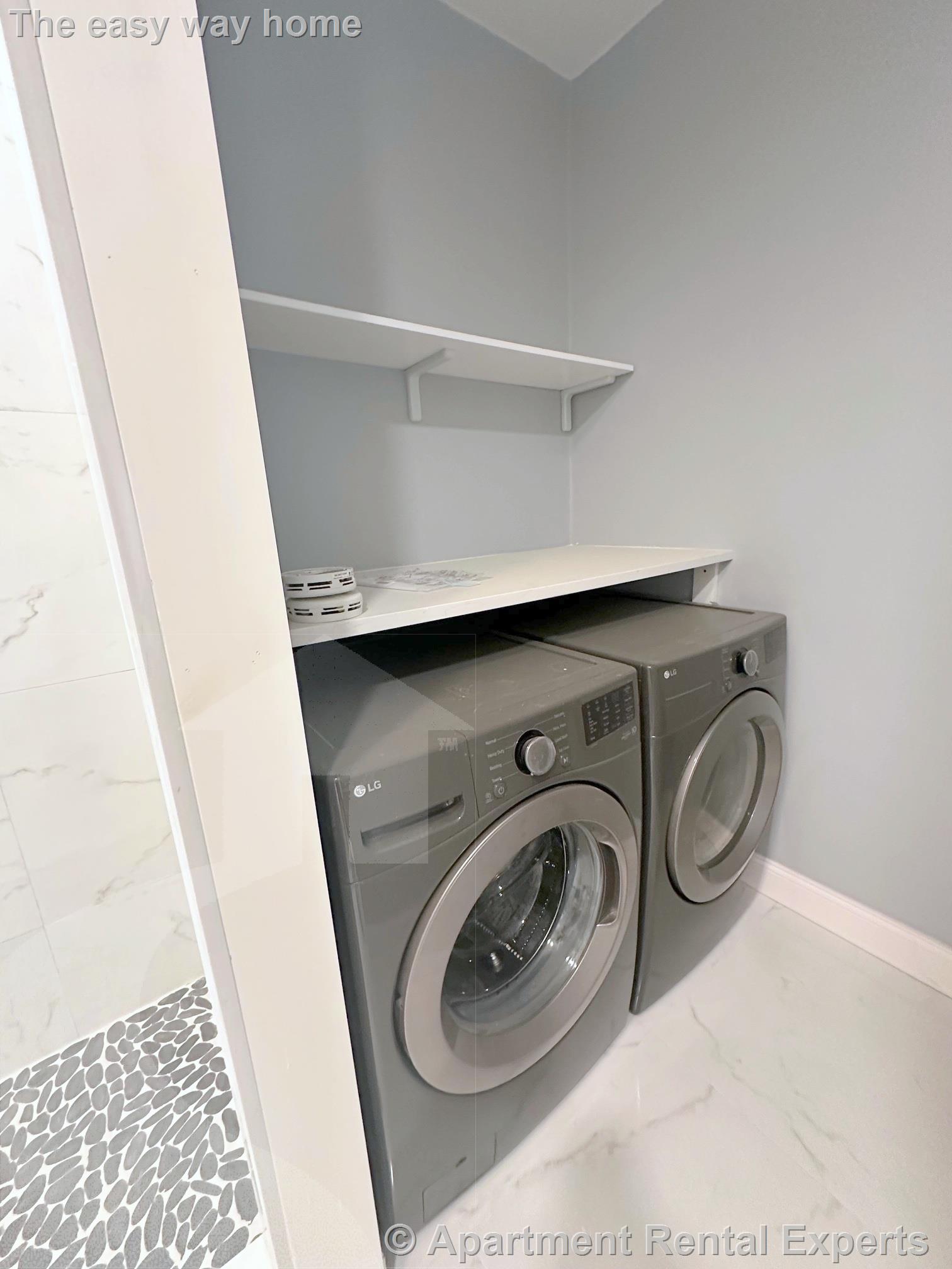 507 Green St, Central Square