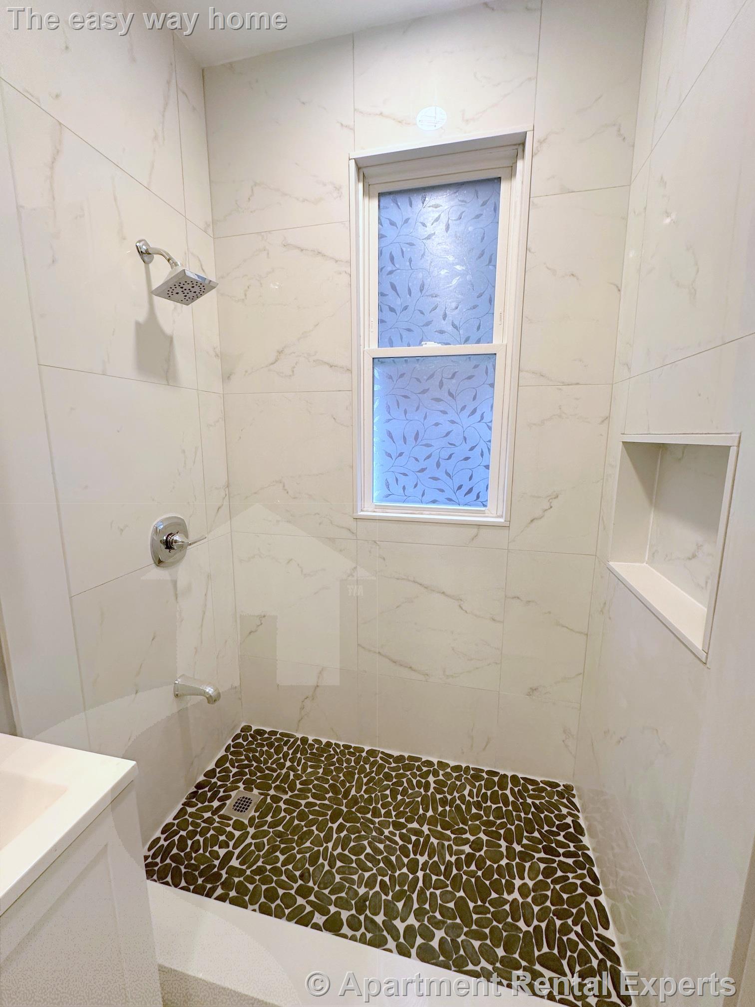 507 Green St, Central Square