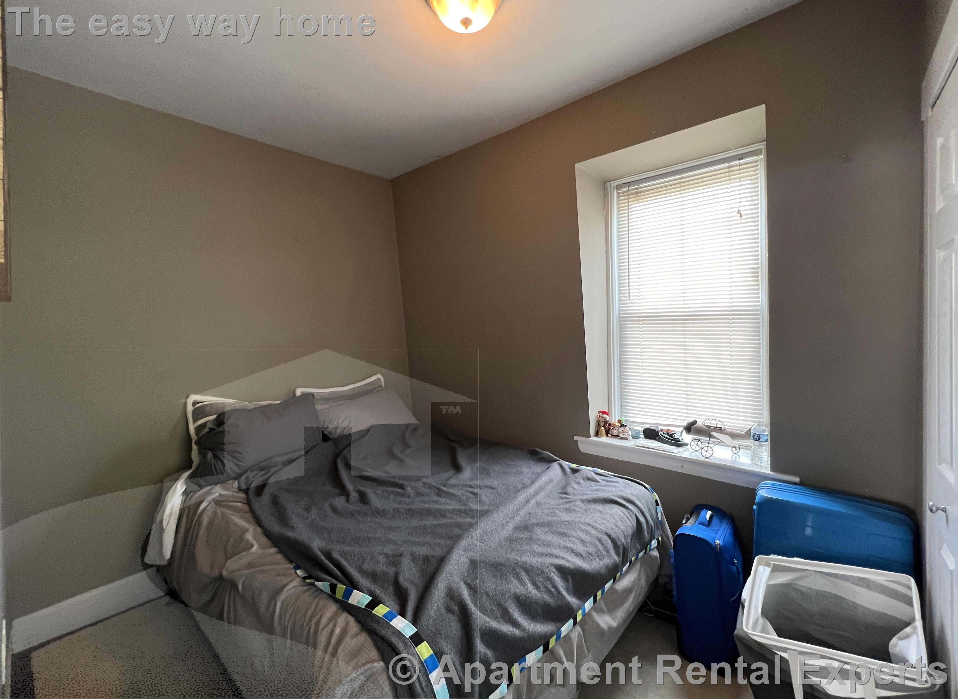 205 Holland St, Davis Square