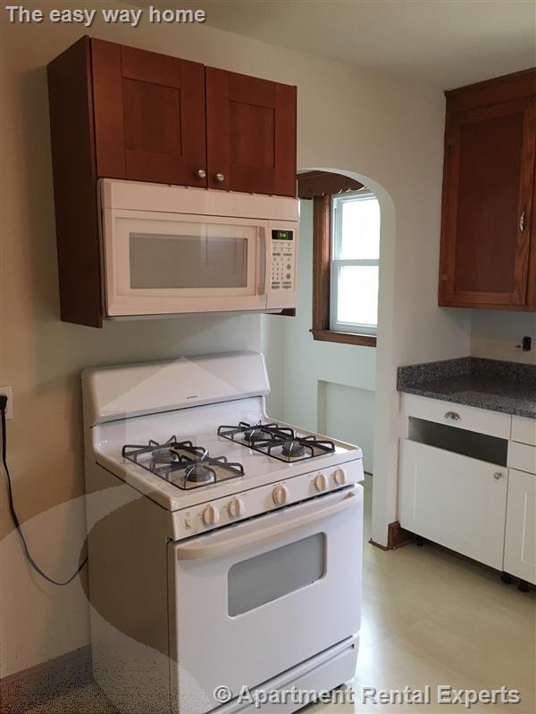 19 Hancock Ave, Tufts