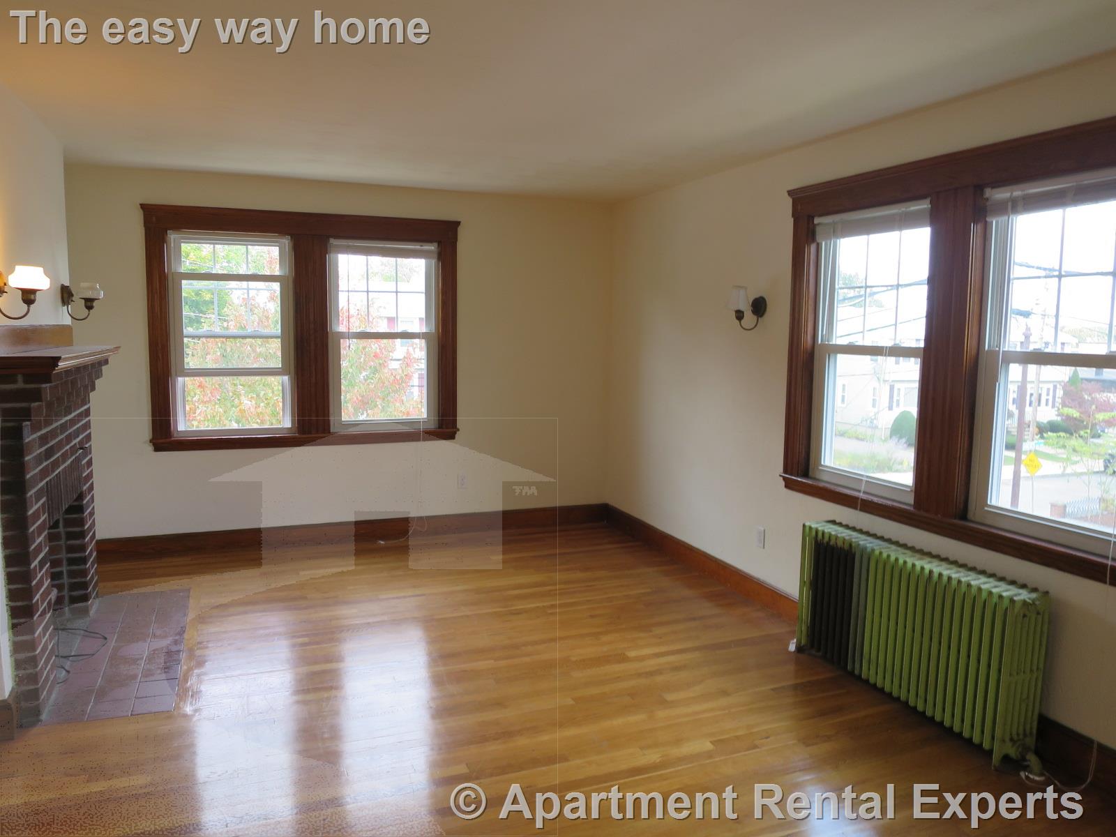 19 Hancock Ave, Tufts