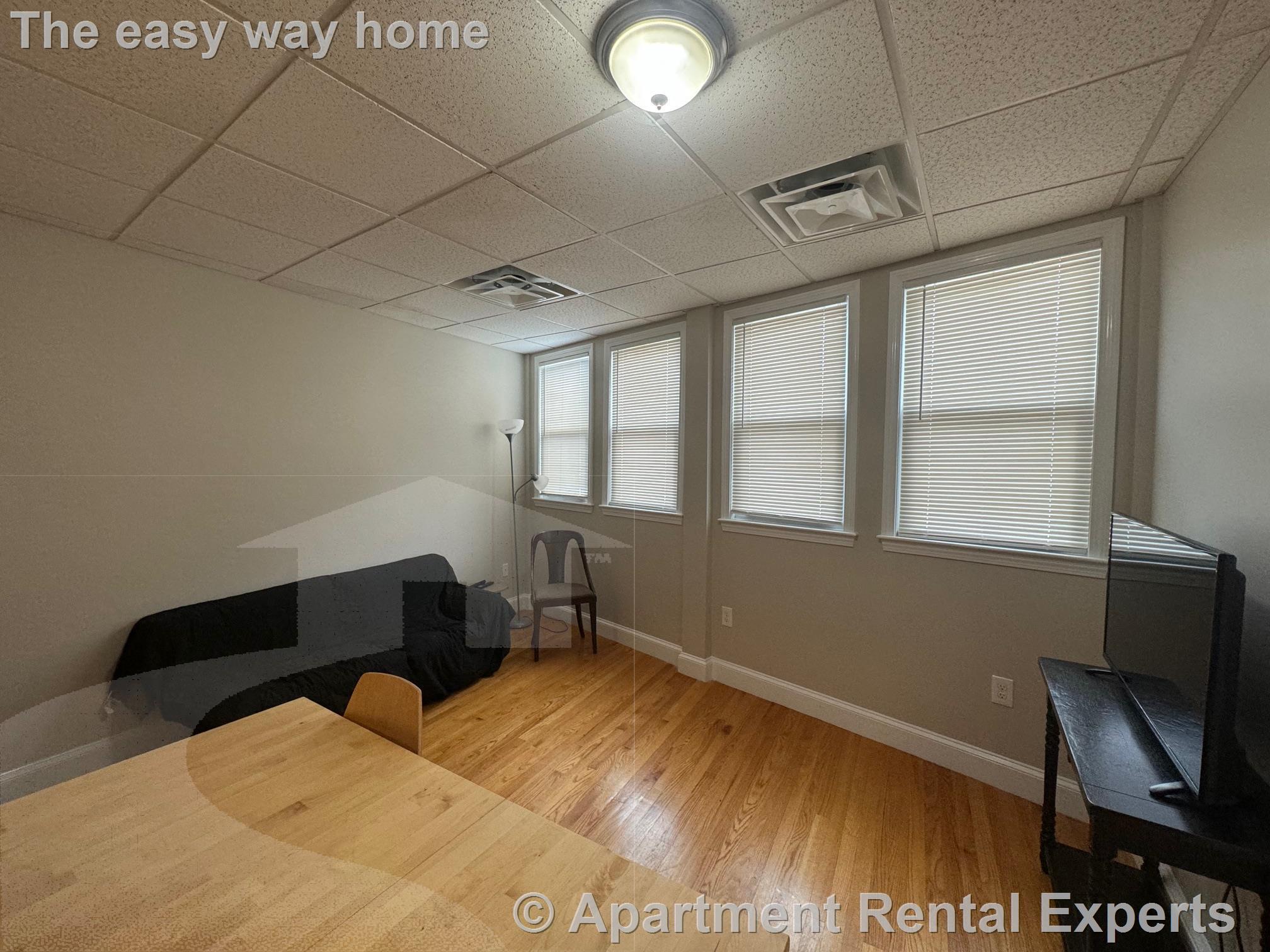 510 Medford St, Magoun Square