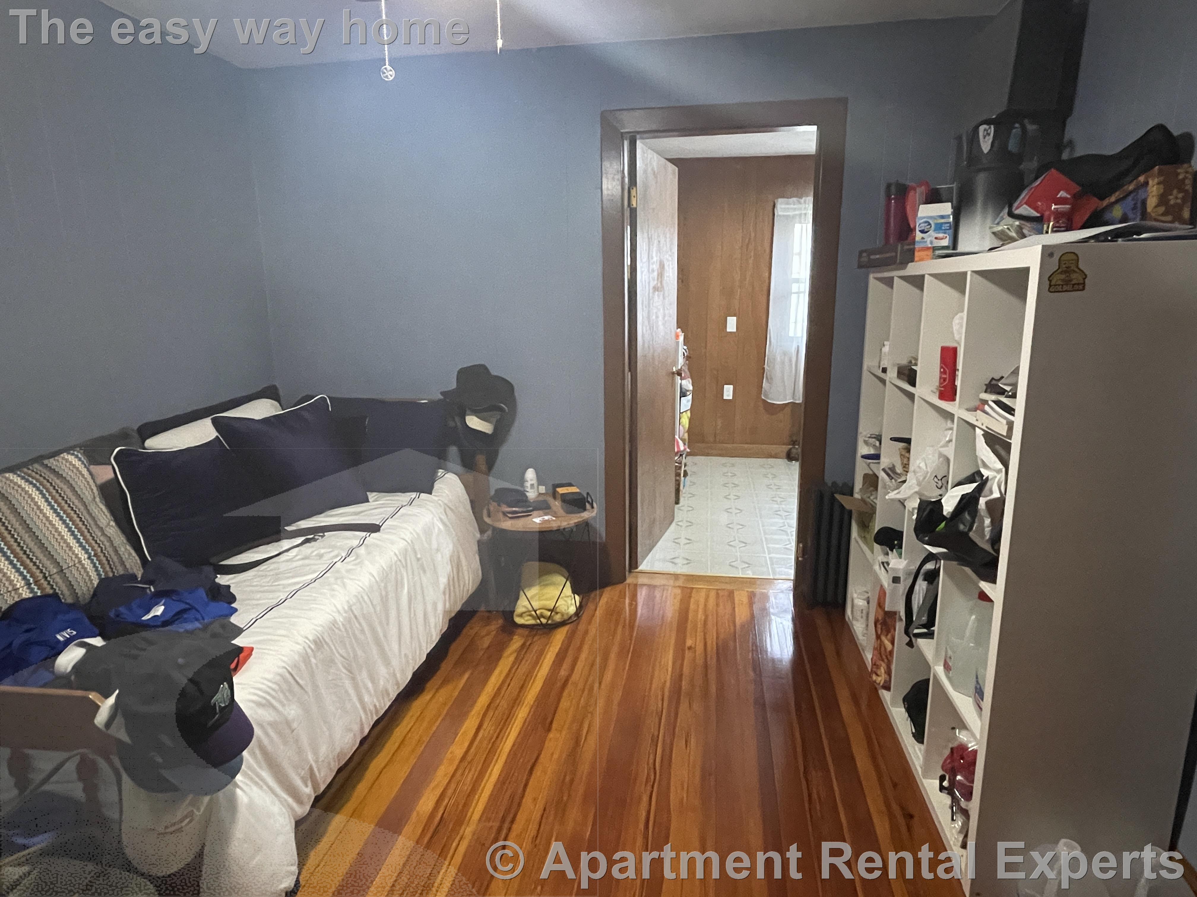 219 Powderhouse Blvd, Teele Square