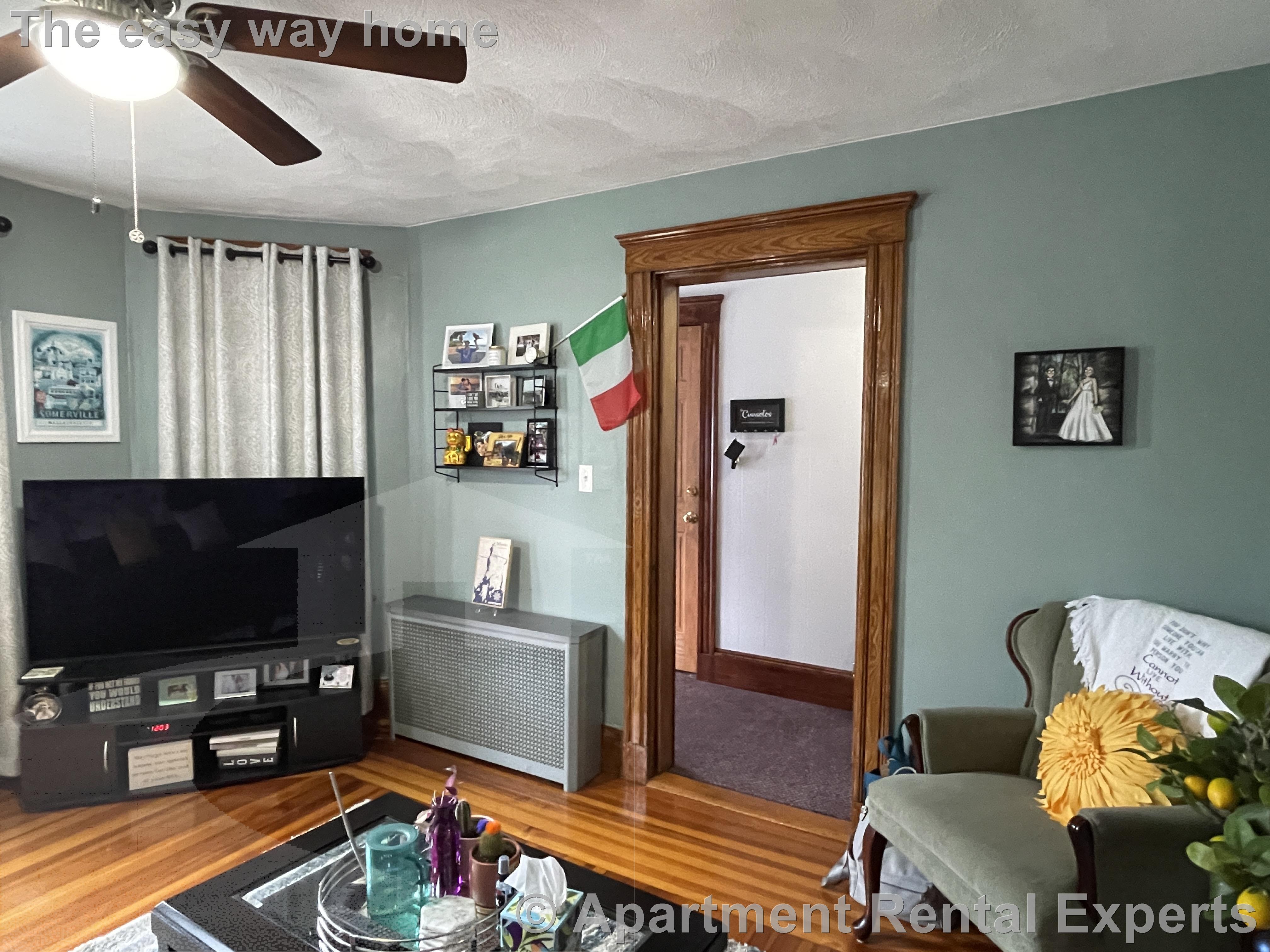 219 Powderhouse Blvd, Teele Square