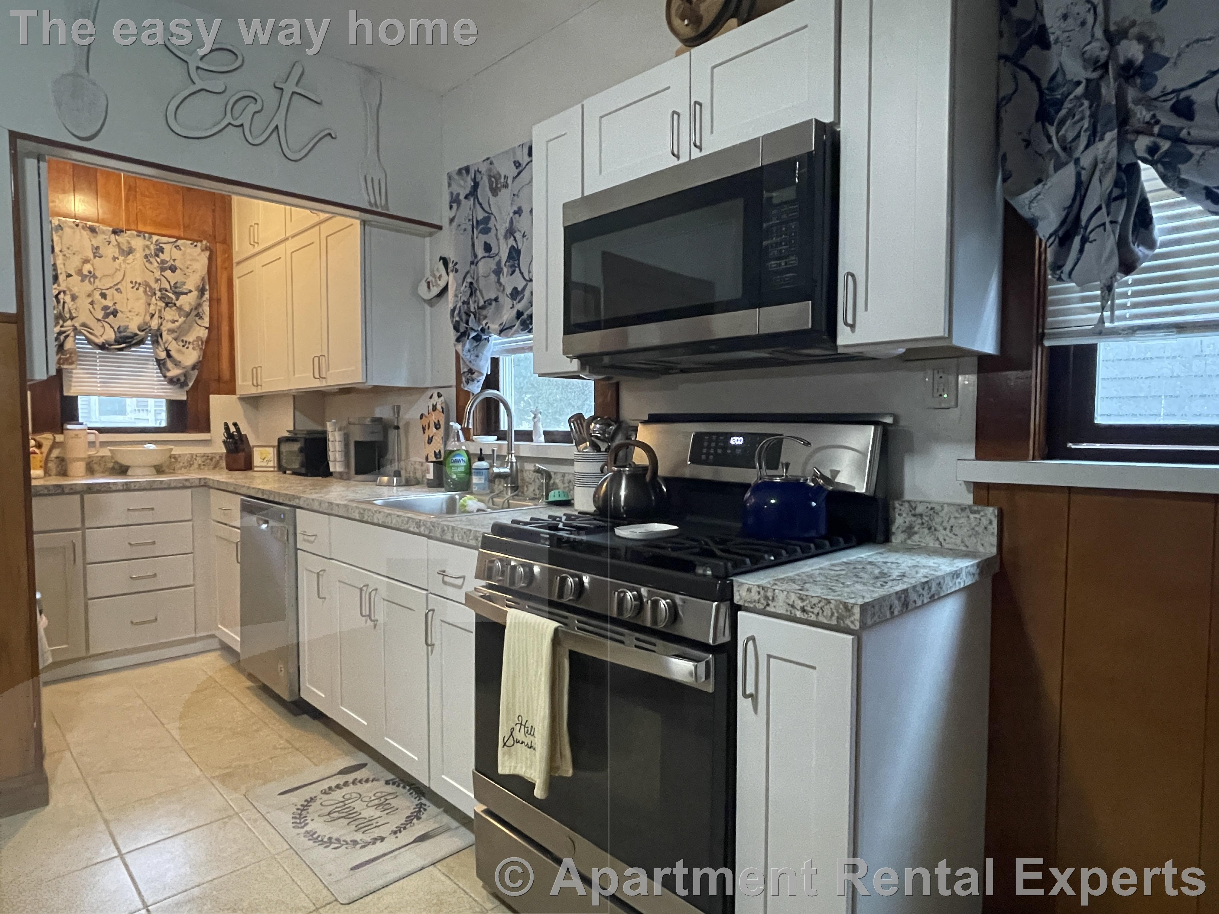 219 Powderhouse Blvd, Teele Square