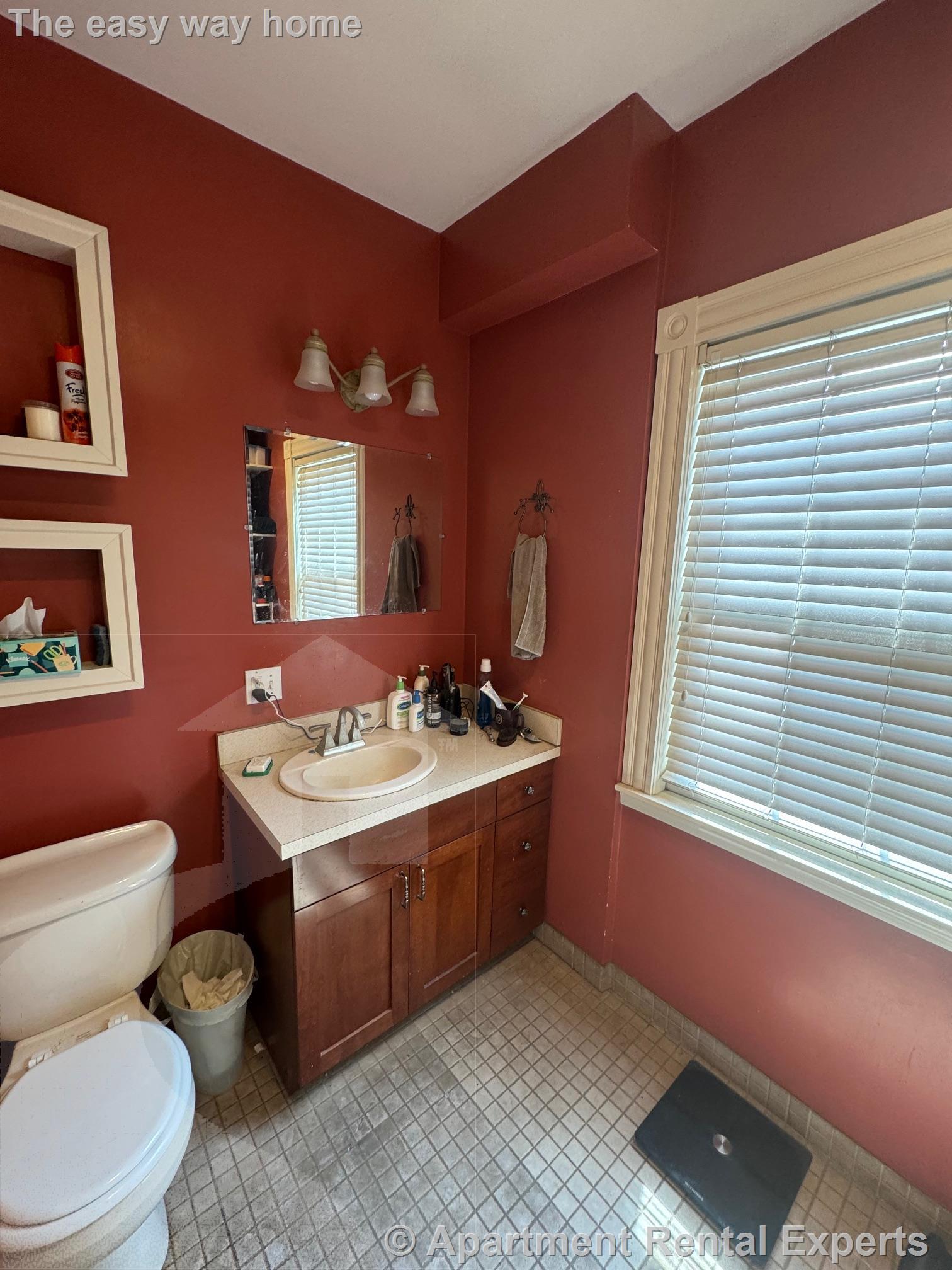 18 Russell St, Davis Square