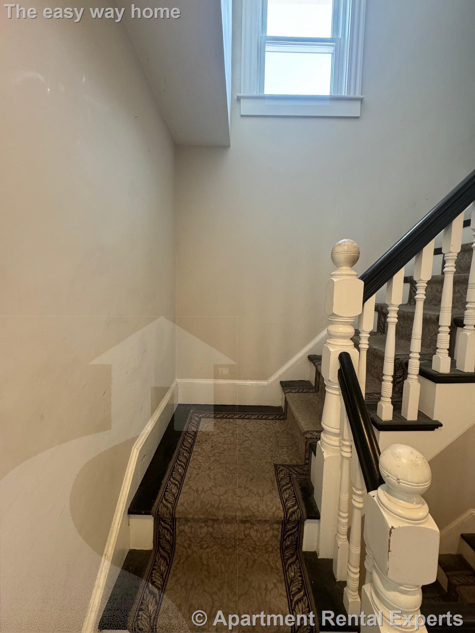 18 Russell St, Davis Square