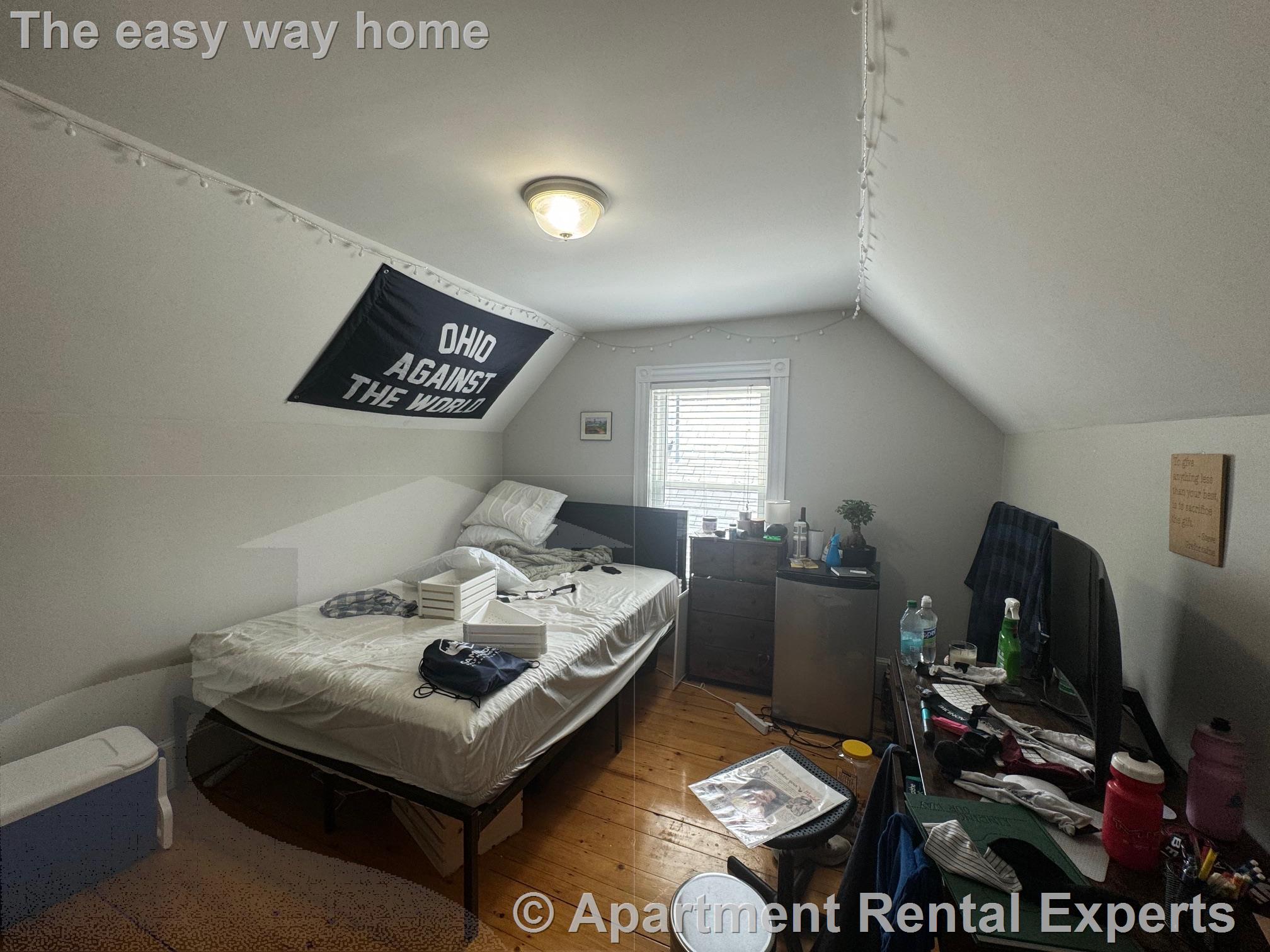 18 Russell St, Davis Square