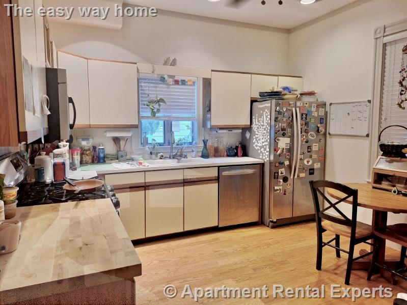 69 Sharon St, West Medford