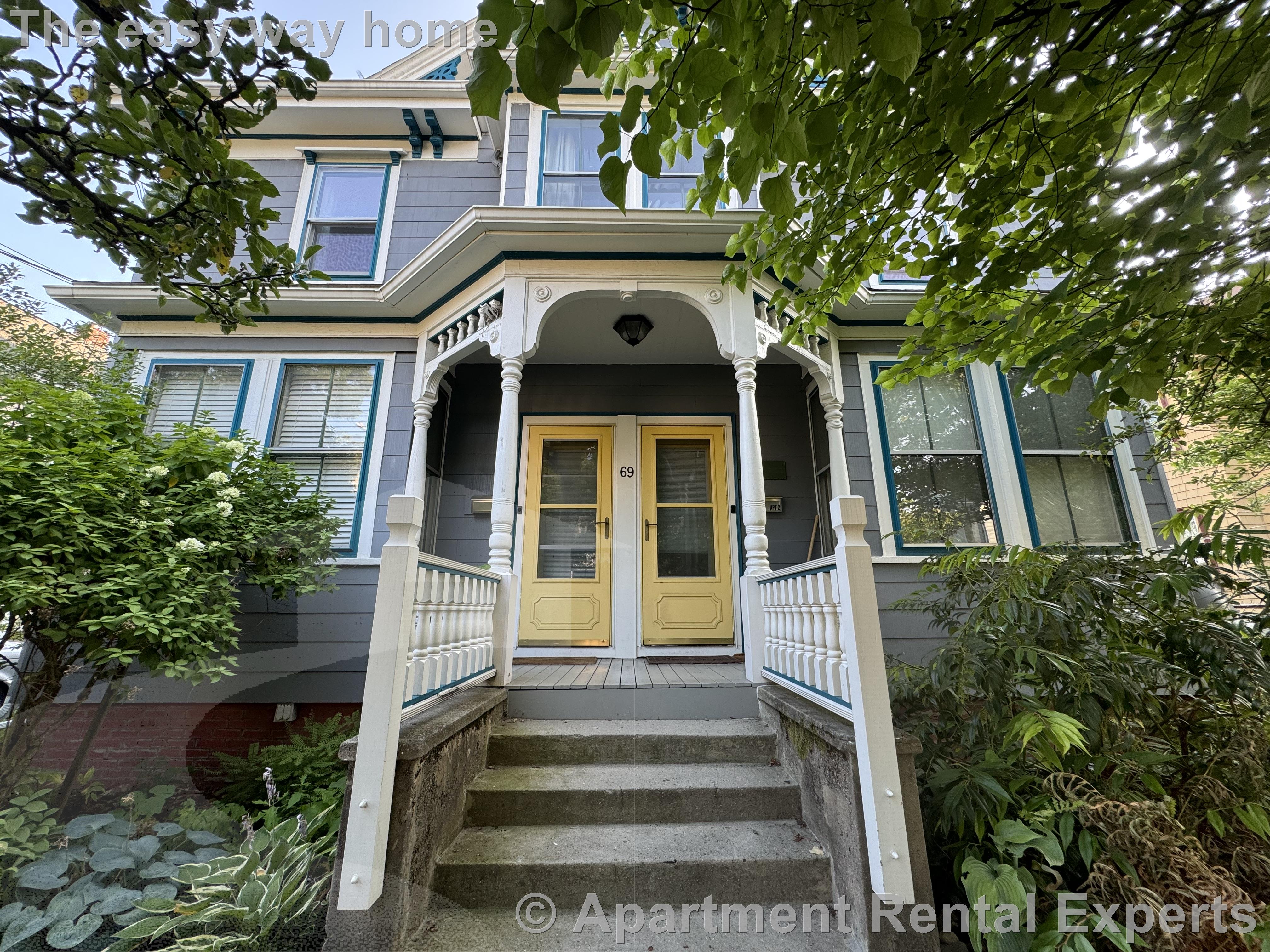 69 Sharon St, West Medford