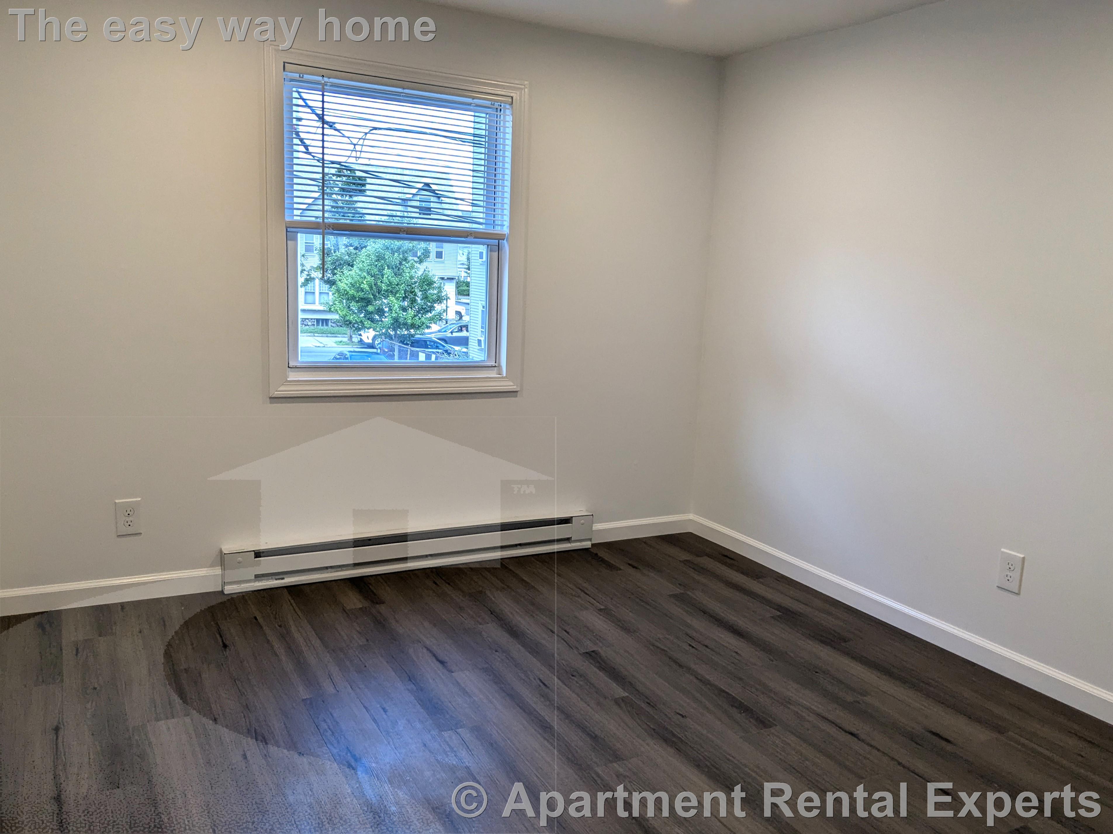 632 Main St, Malden Center