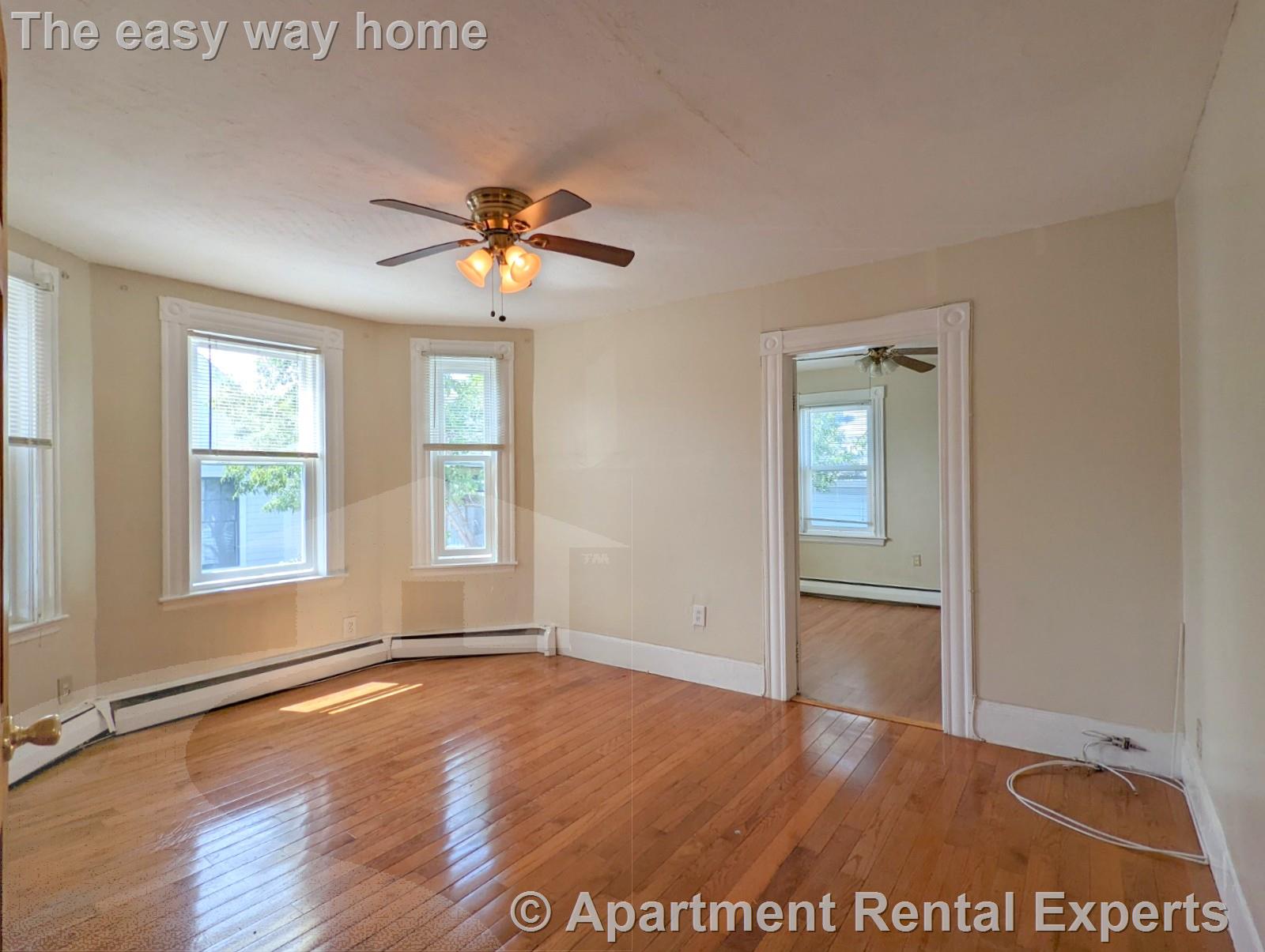 9 Lowell Ter, Magoun Square