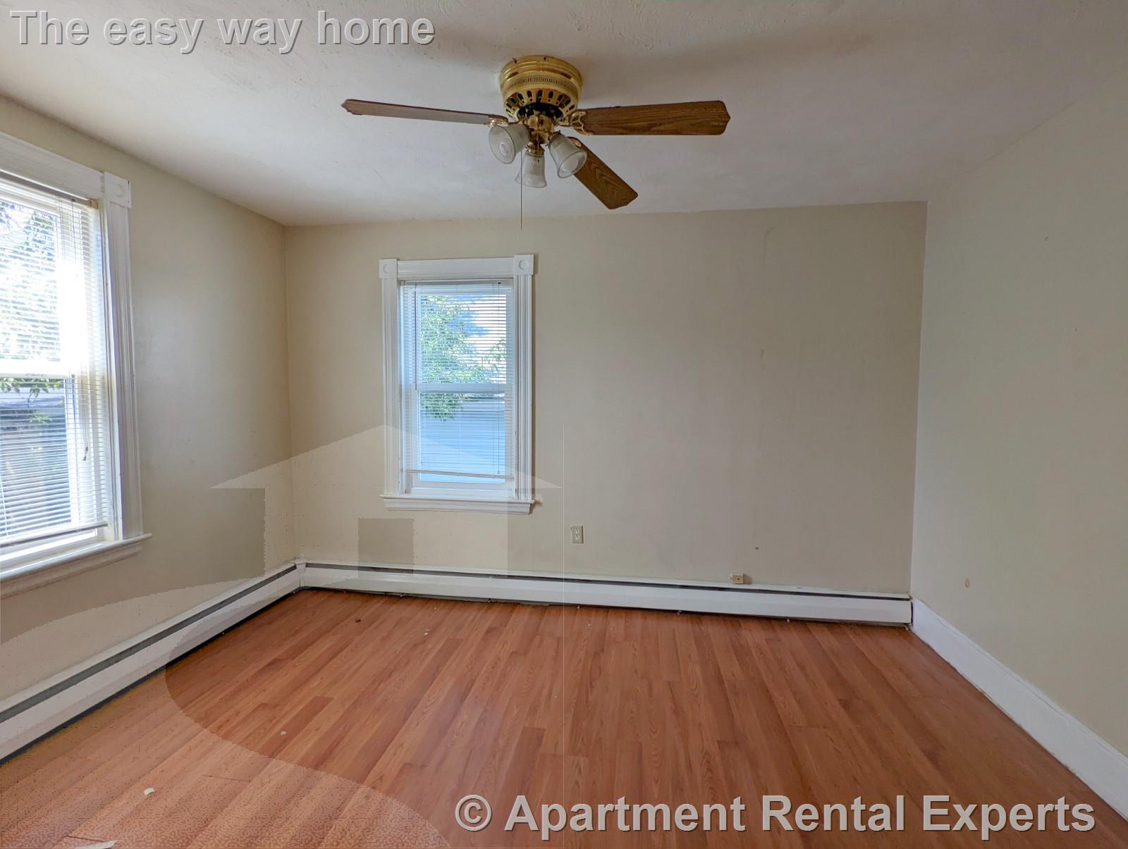 9 Lowell Ter, Magoun Square