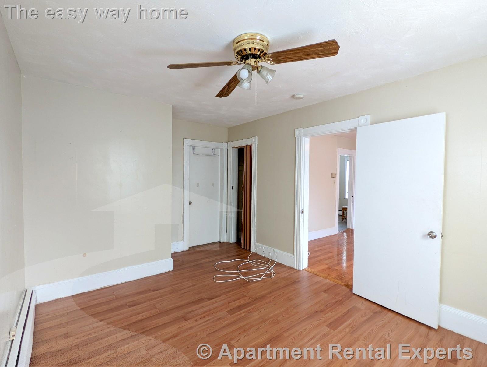 9 Lowell Ter, Magoun Square