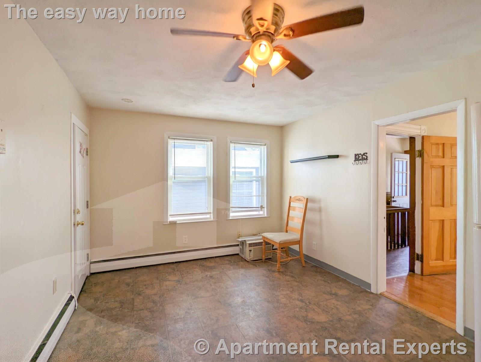 9 Lowell Ter, Magoun Square