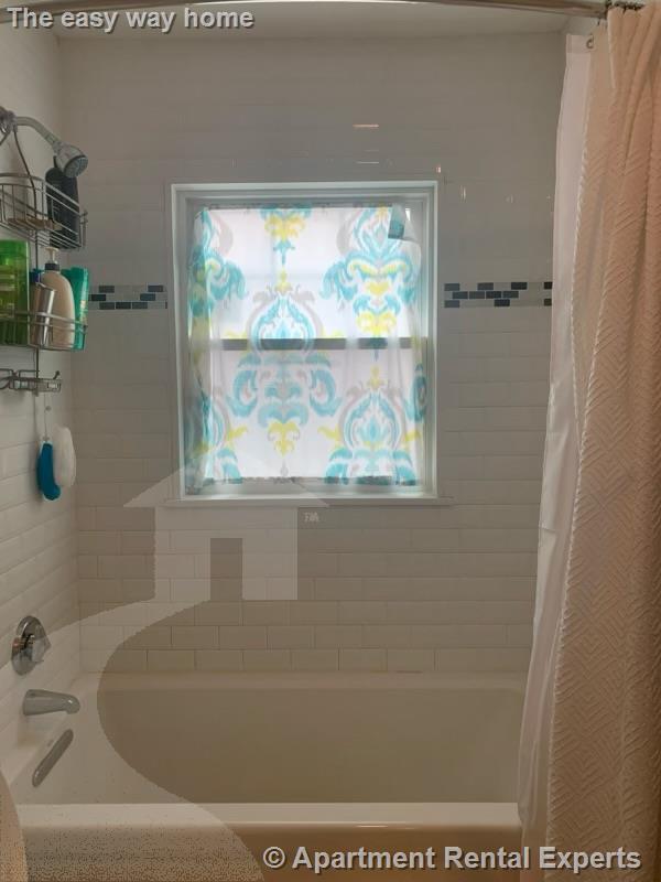 80 Bonair St, Winter Hill