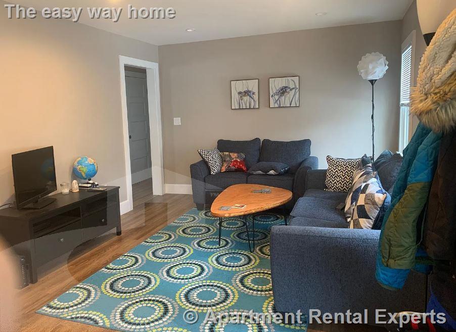 80 Bonair St, Winter Hill