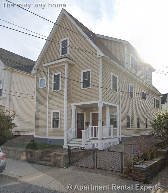 80 Bonair St, Winter Hill