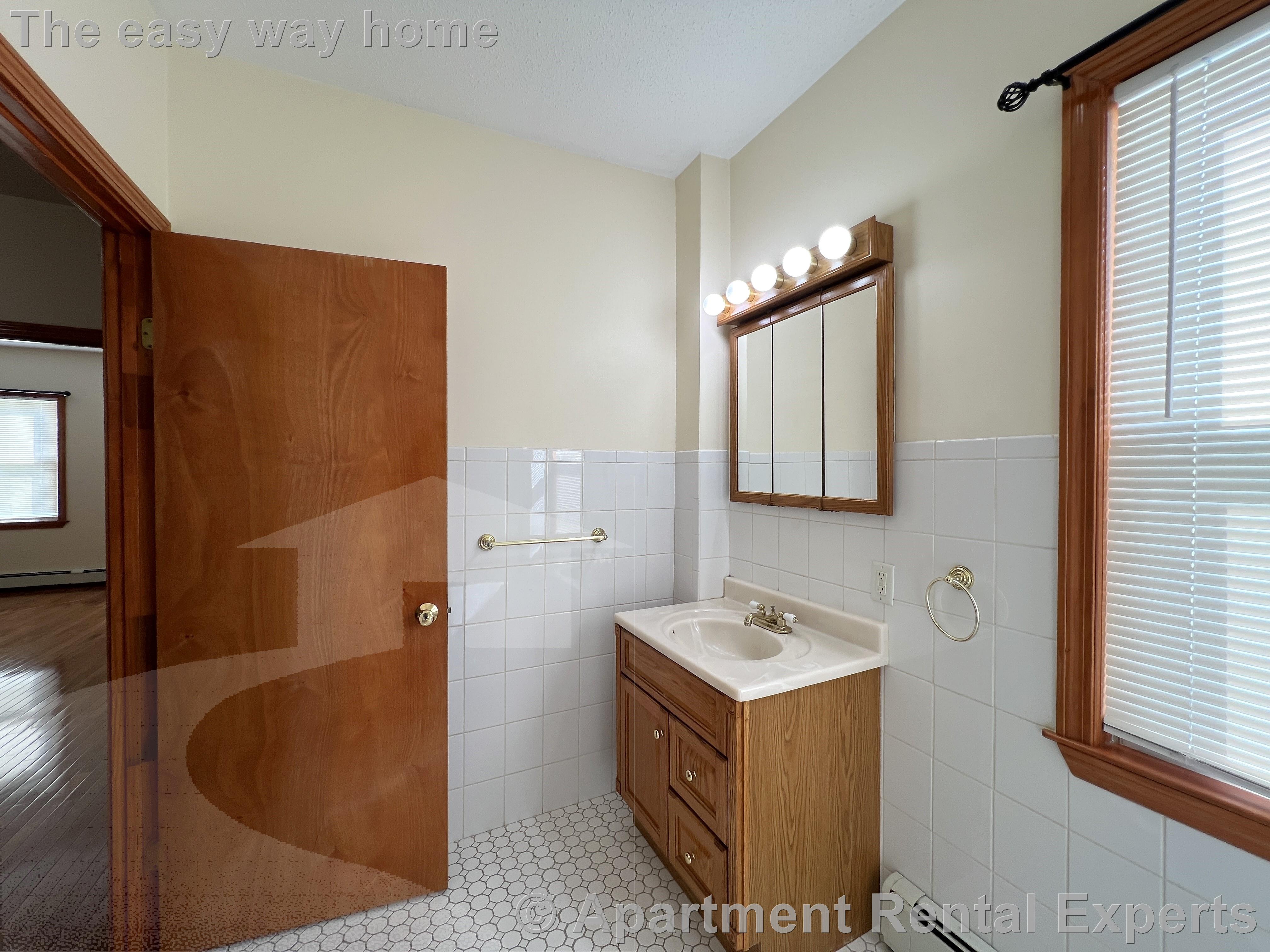 37 Flint St, East Somerville