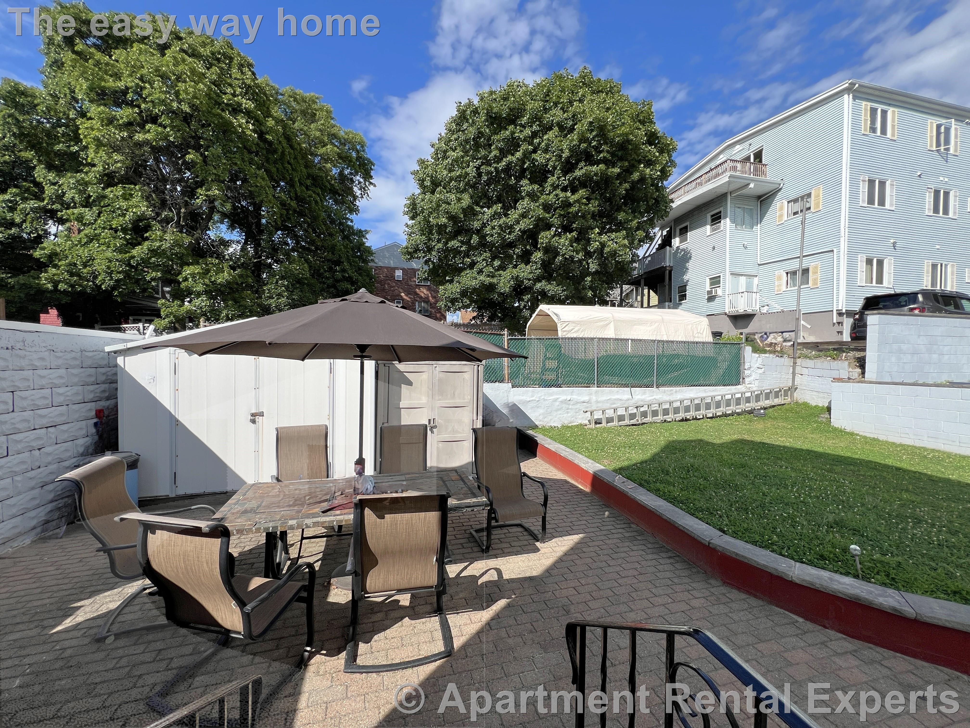 37 Flint St, East Somerville