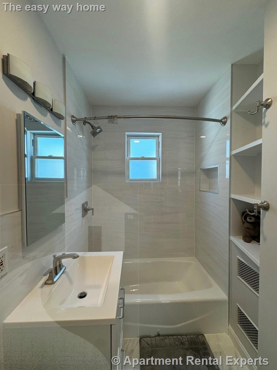 77 Fairfax St, Tufts