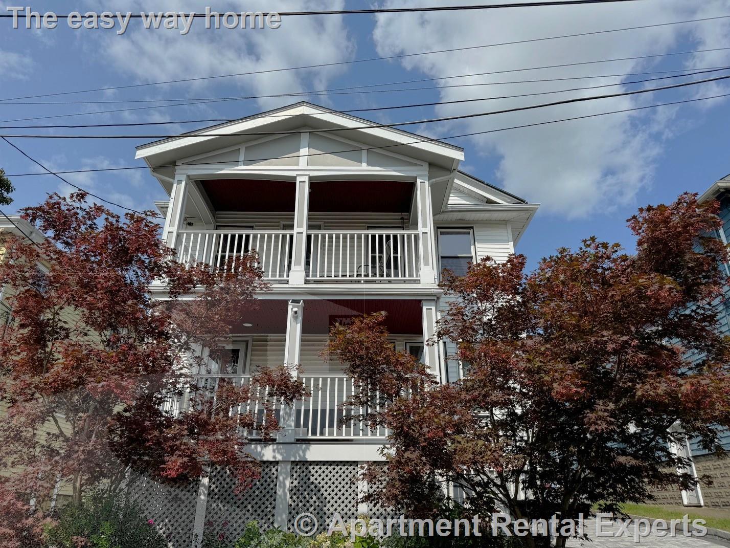 77 Fairfax St, Tufts