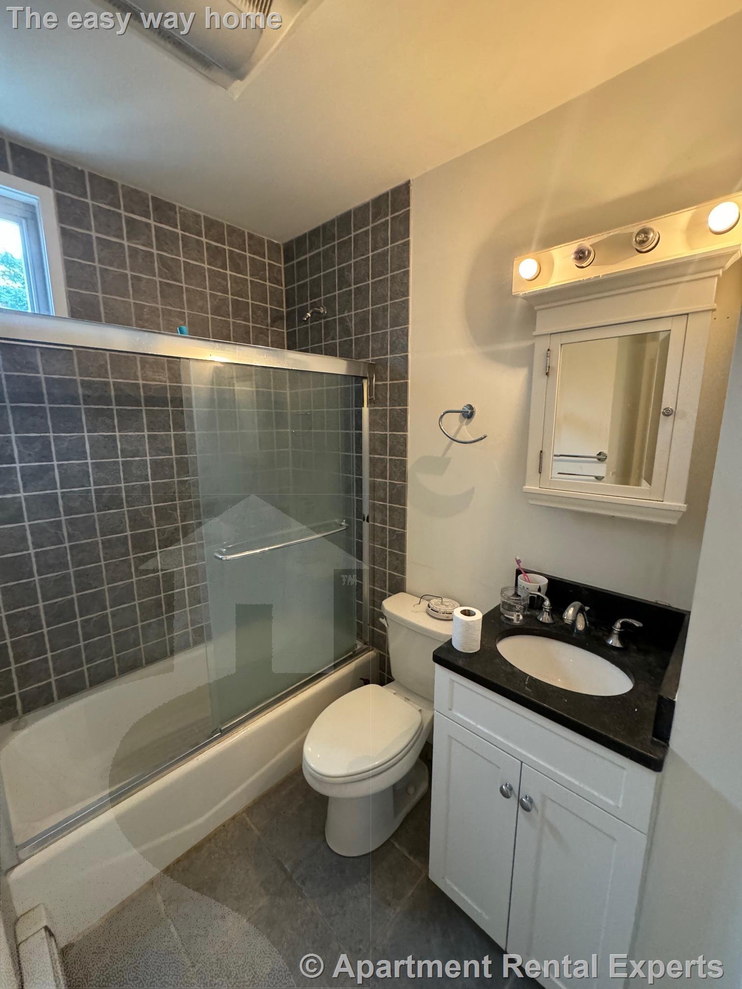 21 Lowell St, Porter Square