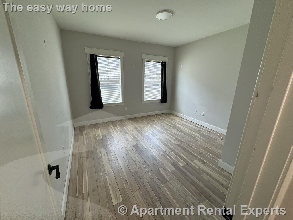 19 Otis St, East Somerville