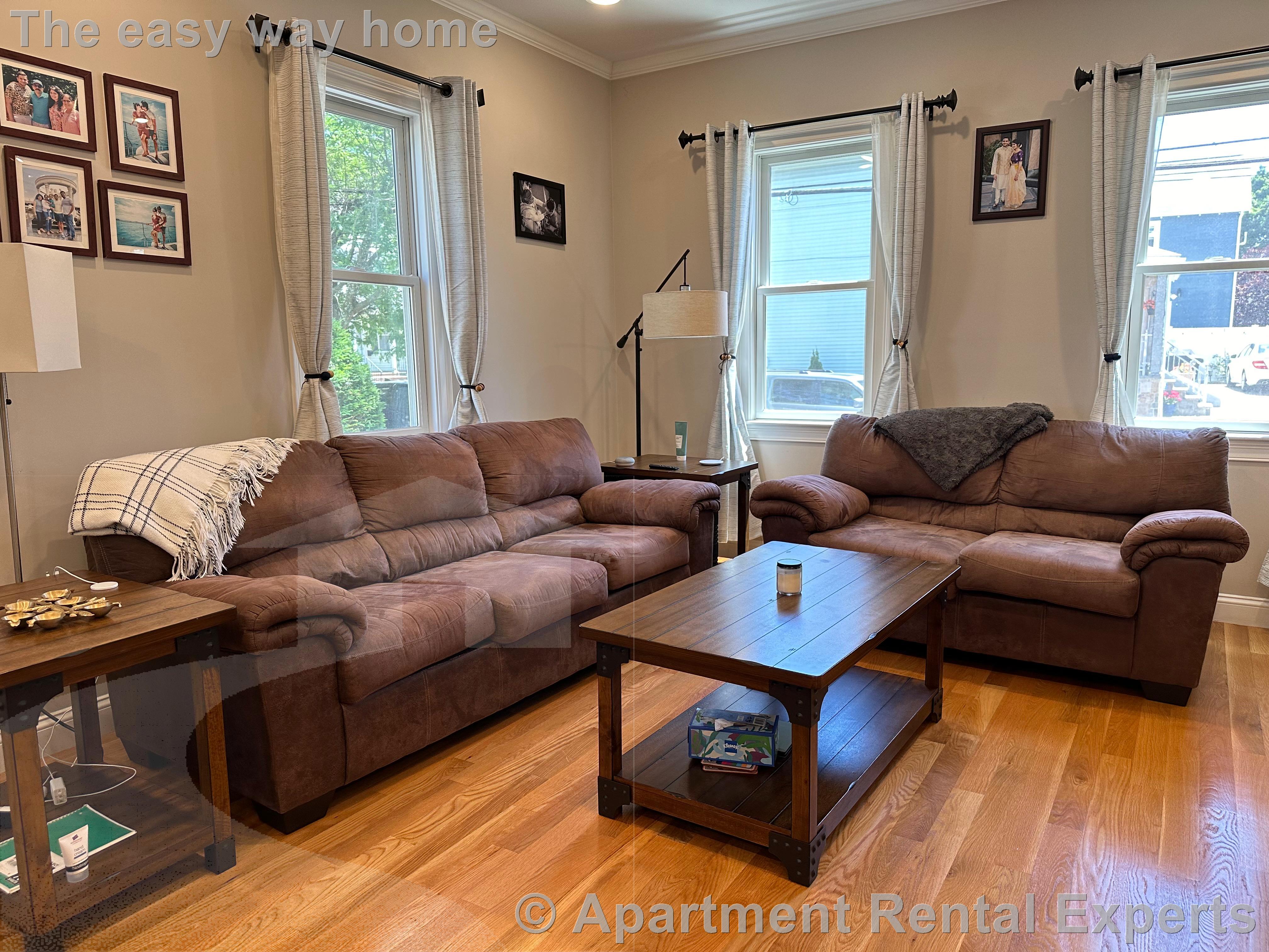 14 Tainter St, Salem St. Area