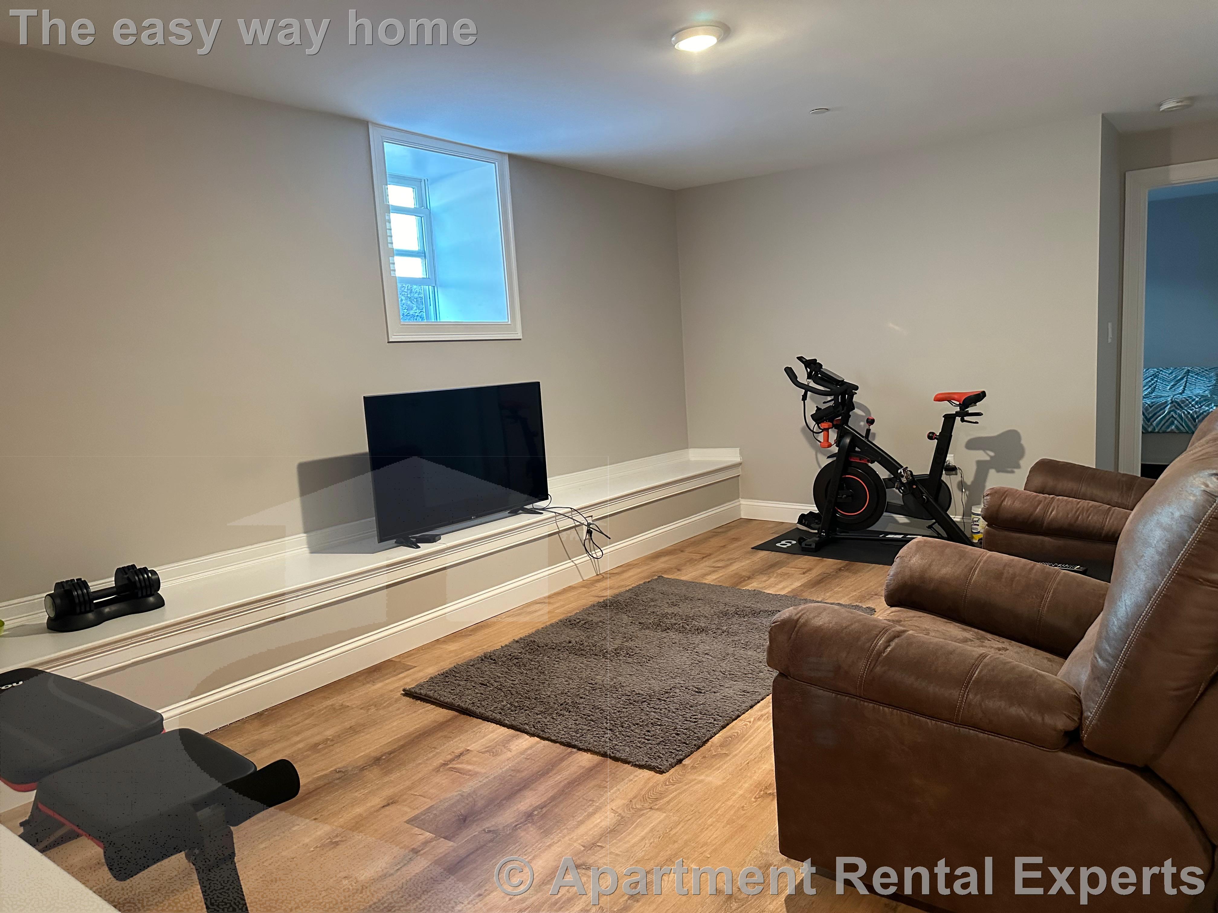 14 Tainter St, Salem St. Area