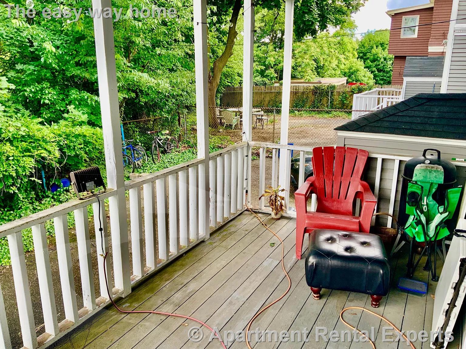 45 Mason St, Davis Square