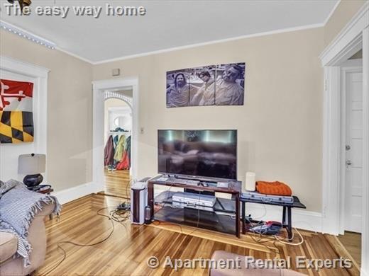 45 Mason St, Davis Square