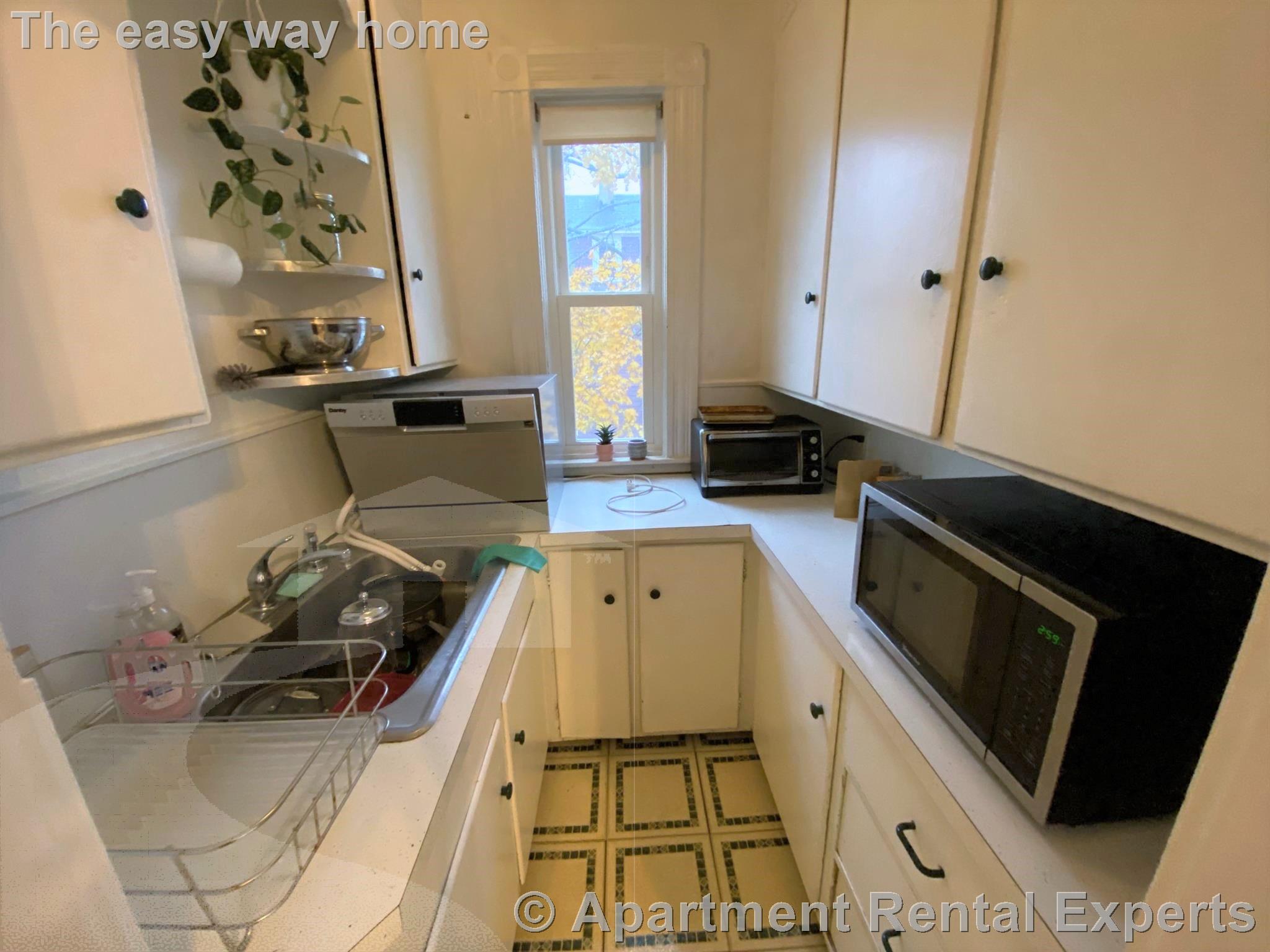 63 Grove St, Davis Square