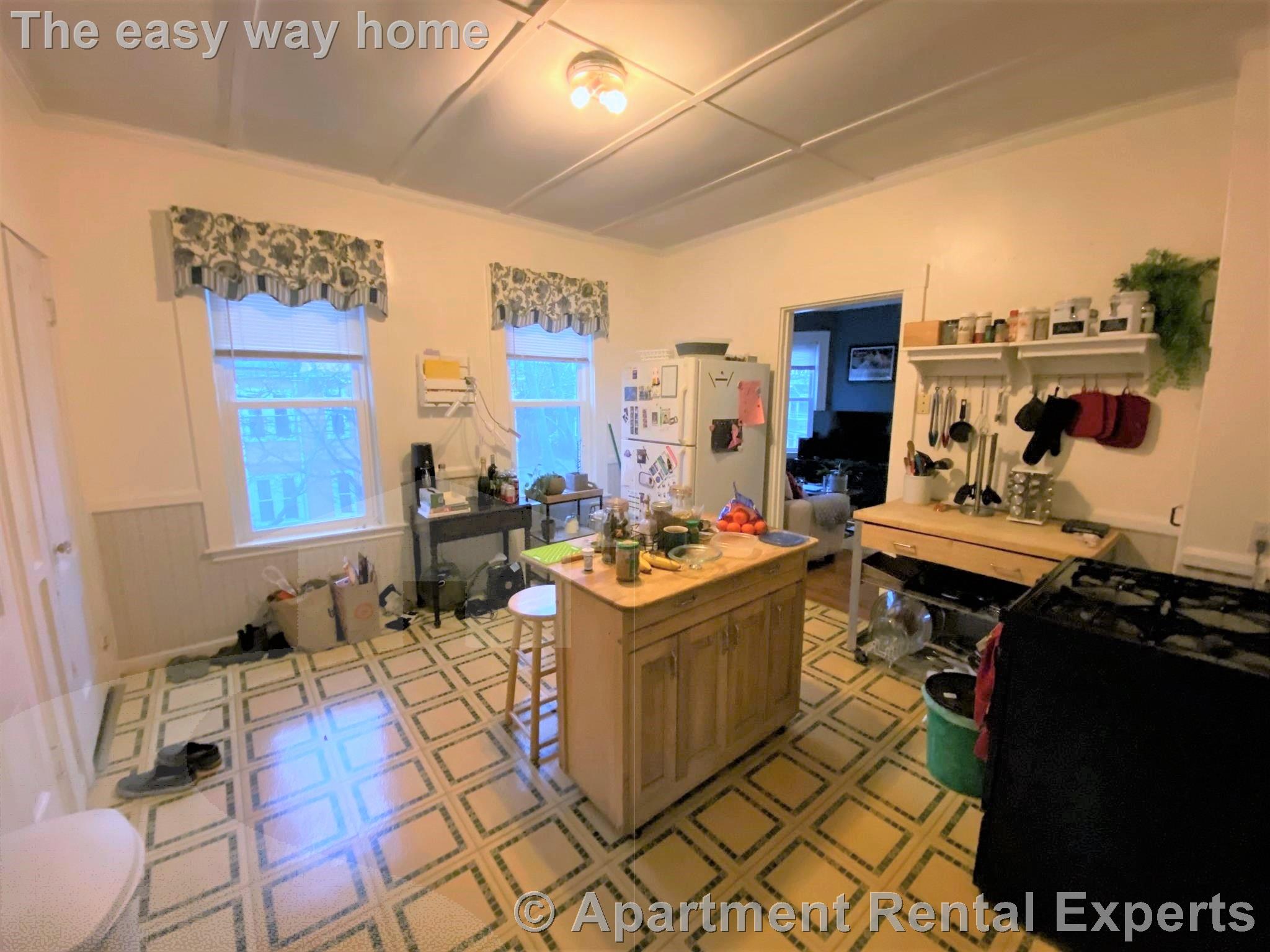 63 Grove St, Davis Square