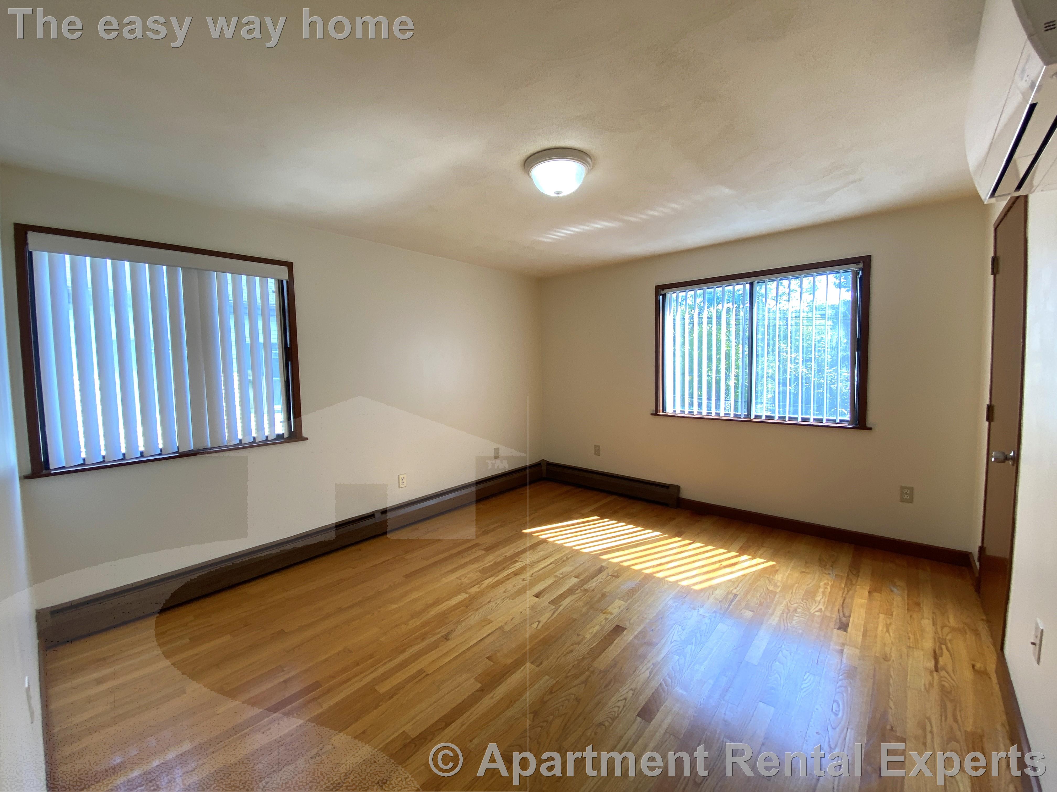 60-62 Myrtle St, Sullivan Square