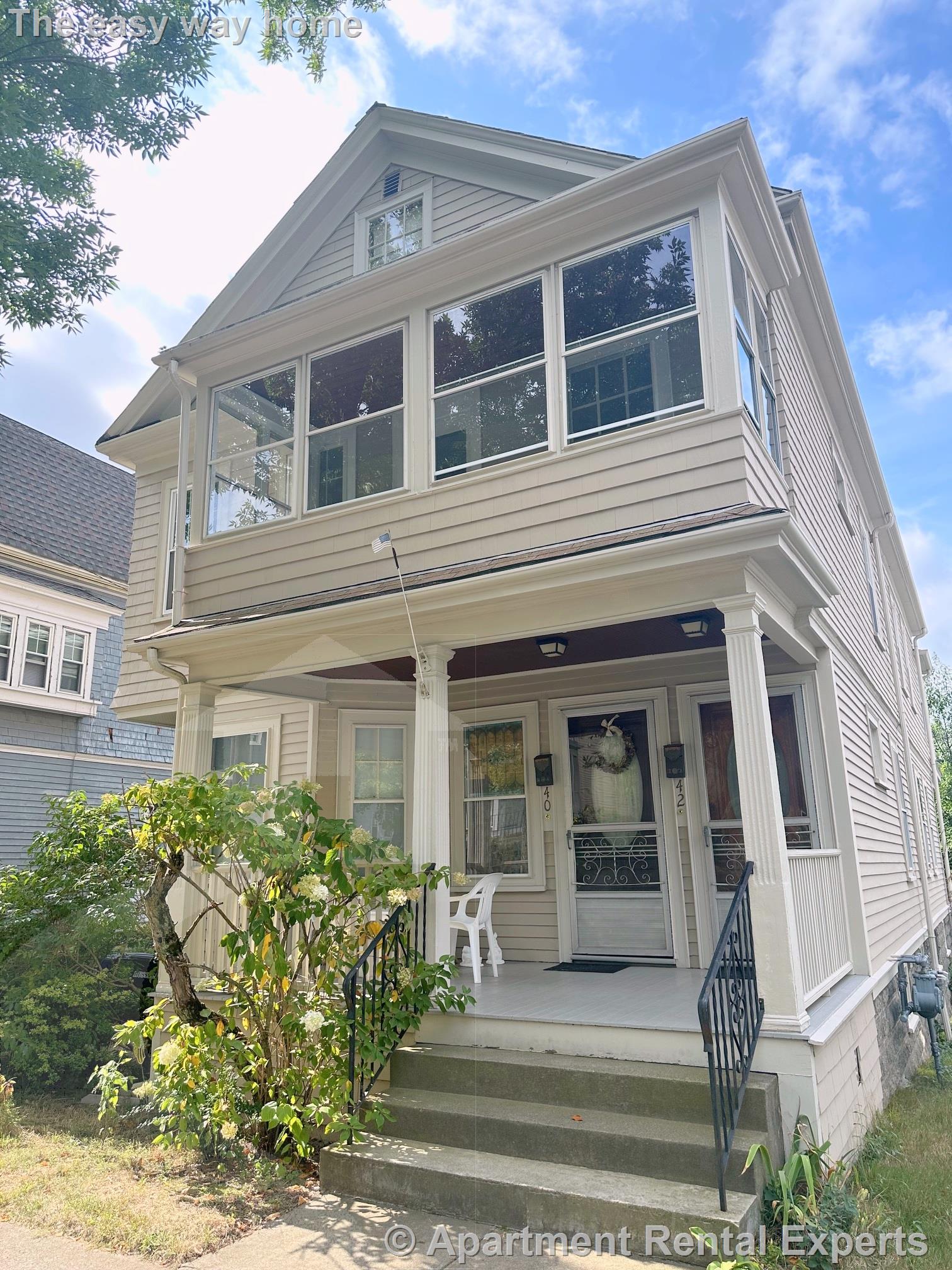 42 Whitfield Rd, Tufts