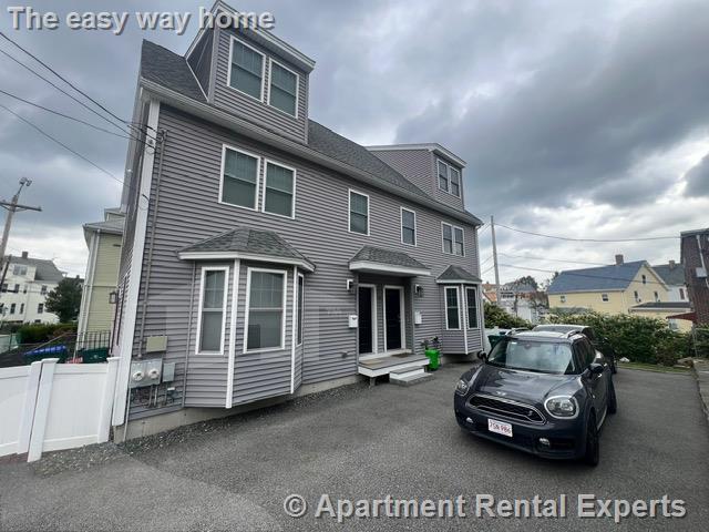 64 Bow St, Magoun Square