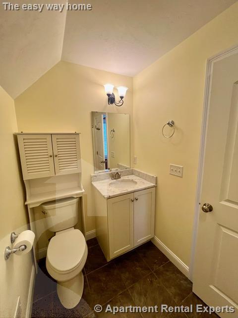 64 Bow St, Magoun Square