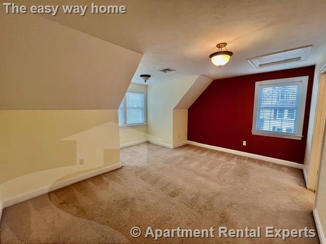 64 Bow St, Magoun Square