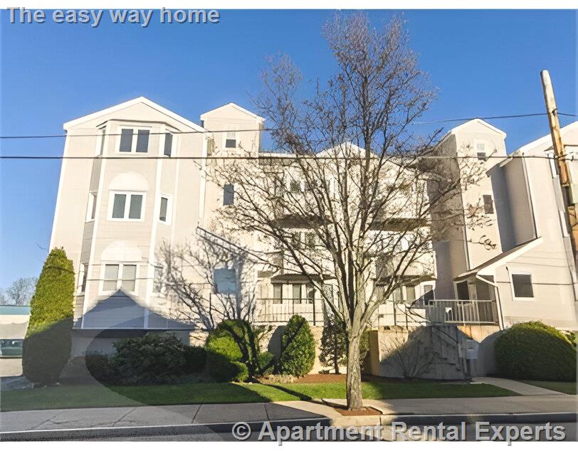 616 Boston Ave, Powderhouse