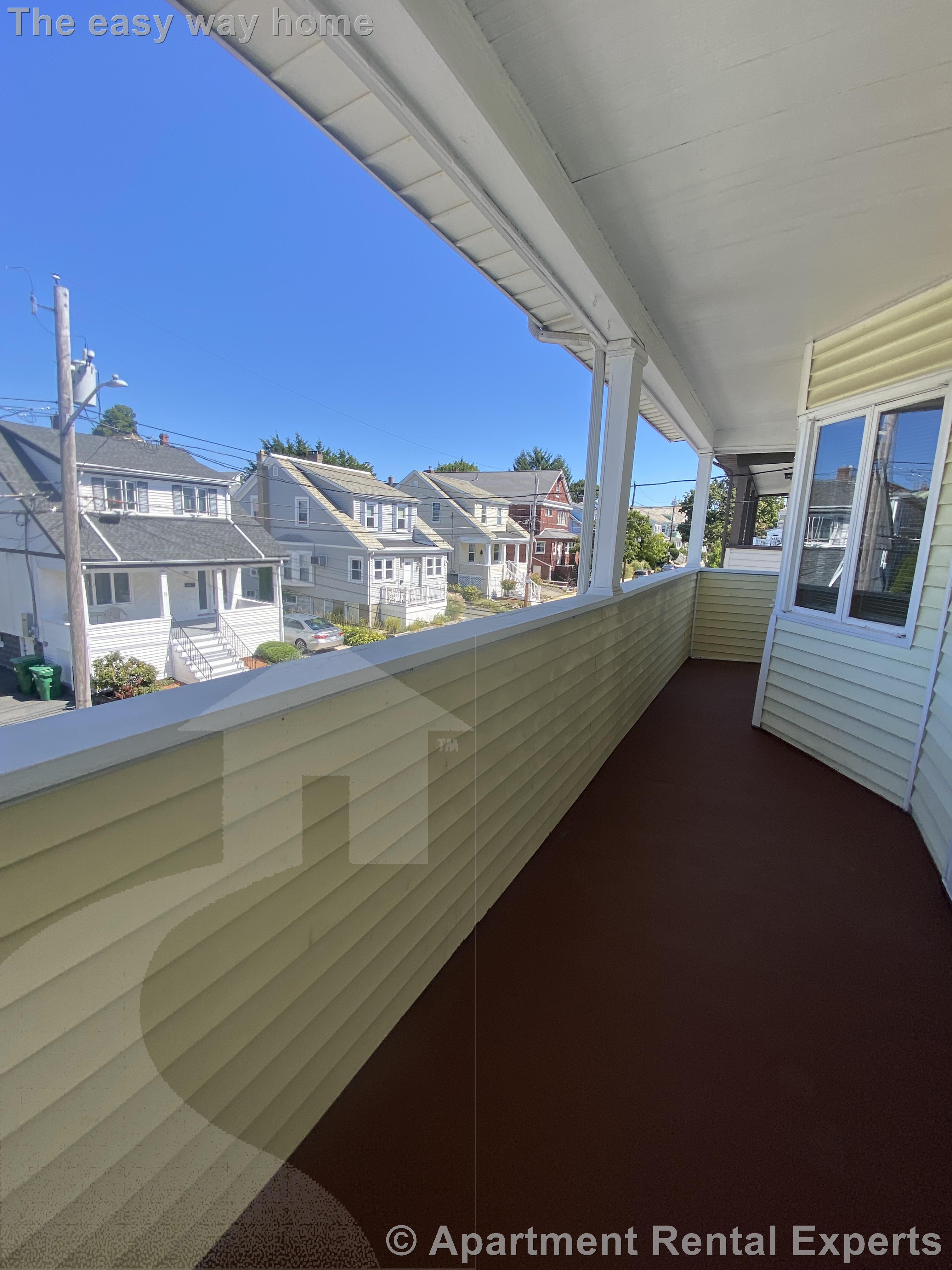 58 Stanley Ave, Tufts