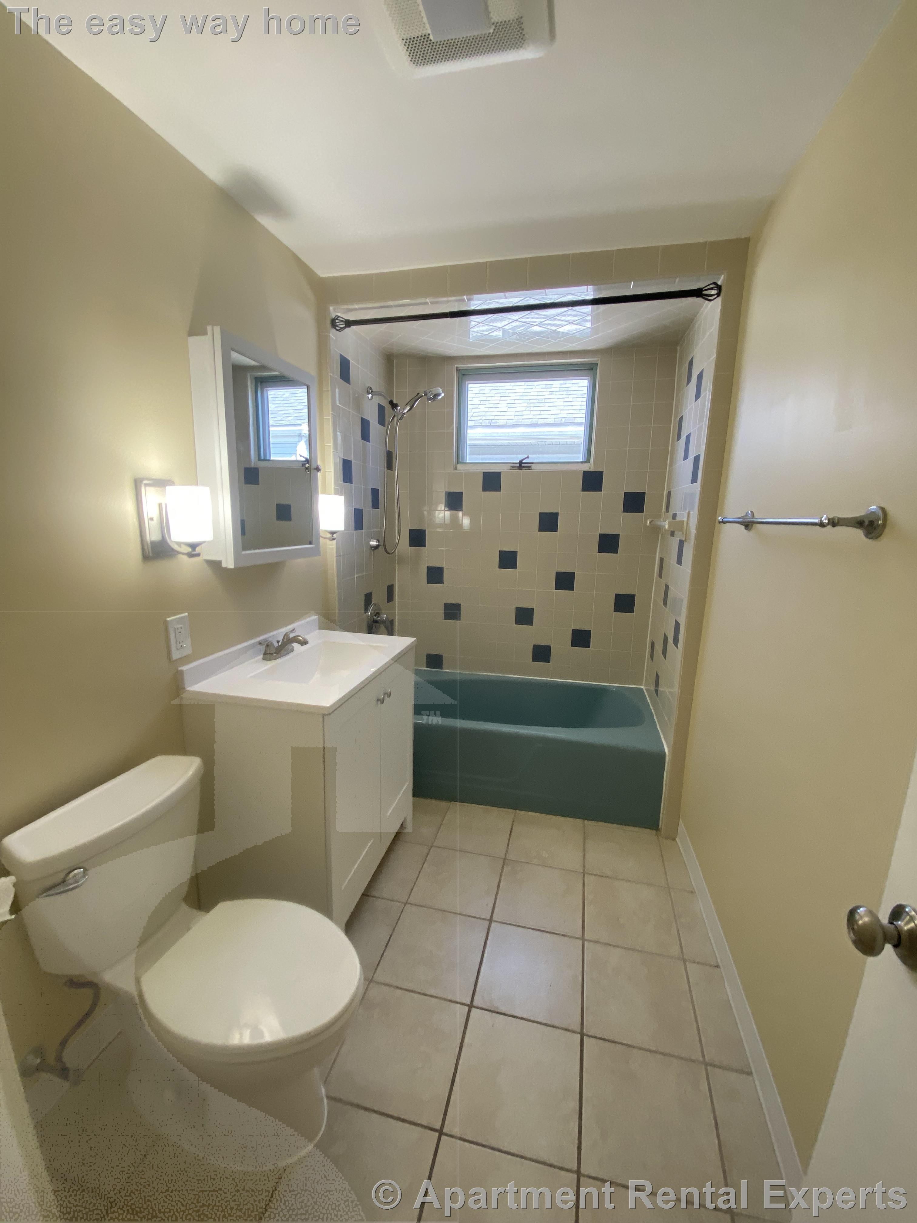 58 Stanley Ave, Tufts