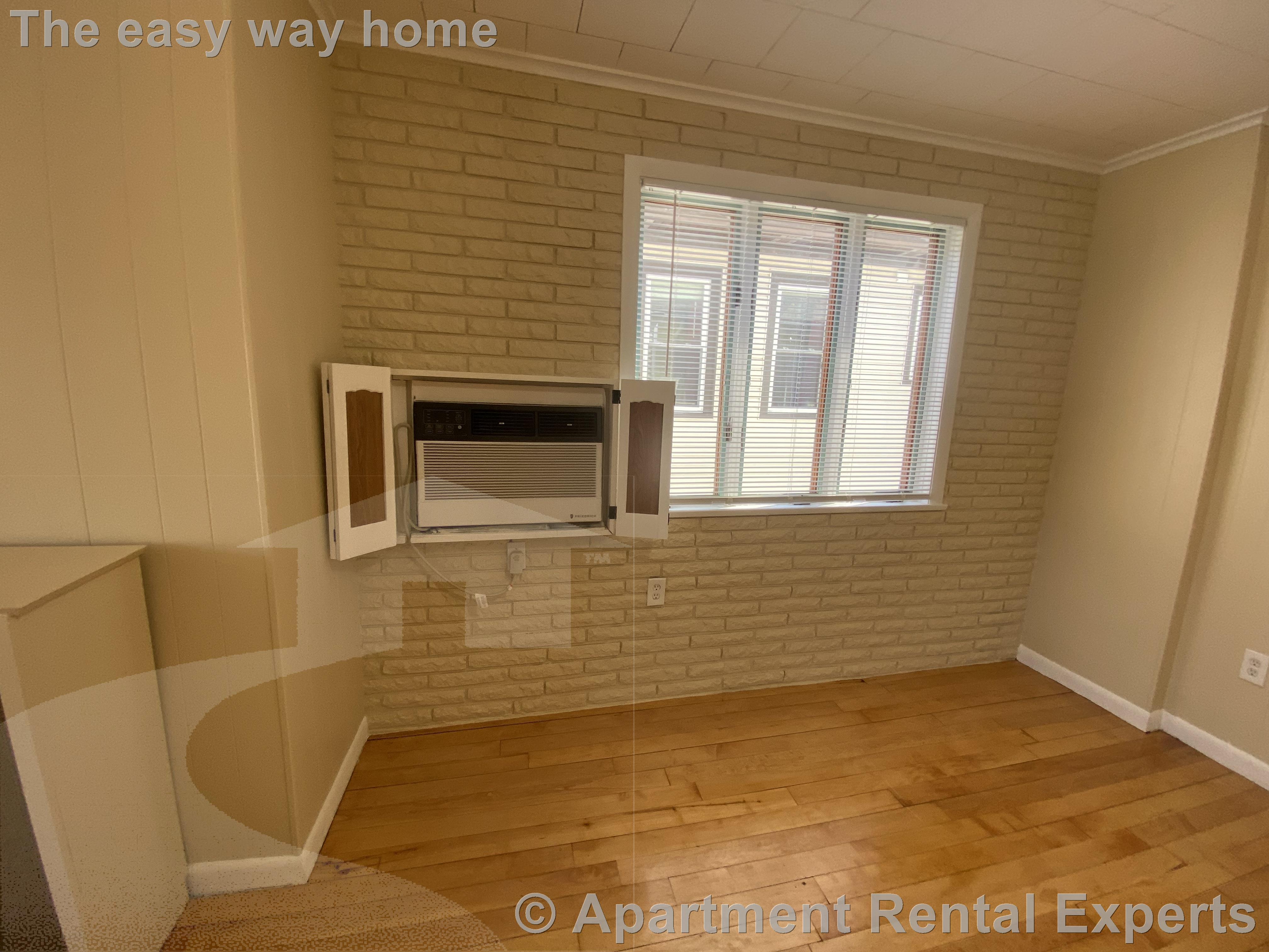 58 Stanley Ave, Tufts